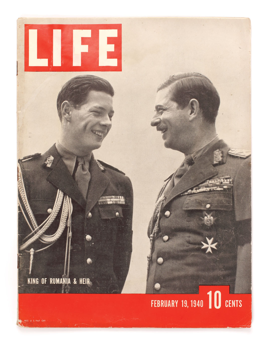 Revista ”Life” ilustrându-i pe copertă pe Regele Carol al II-lea alături de fiul său, viitorul Rege Mihai I, februarie 1940