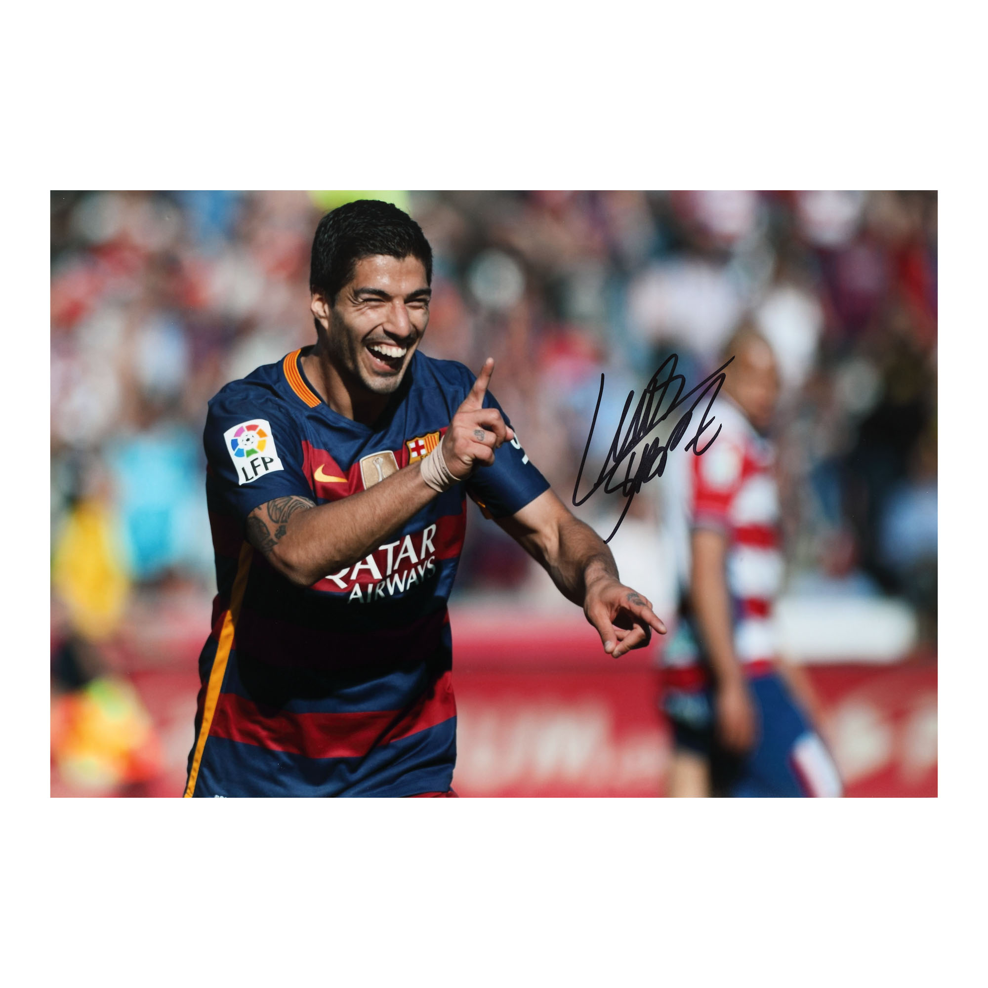 Fotografie ilustrându-l pe Luis Suarez, cu semnătura olografă și certificat de autenticitate