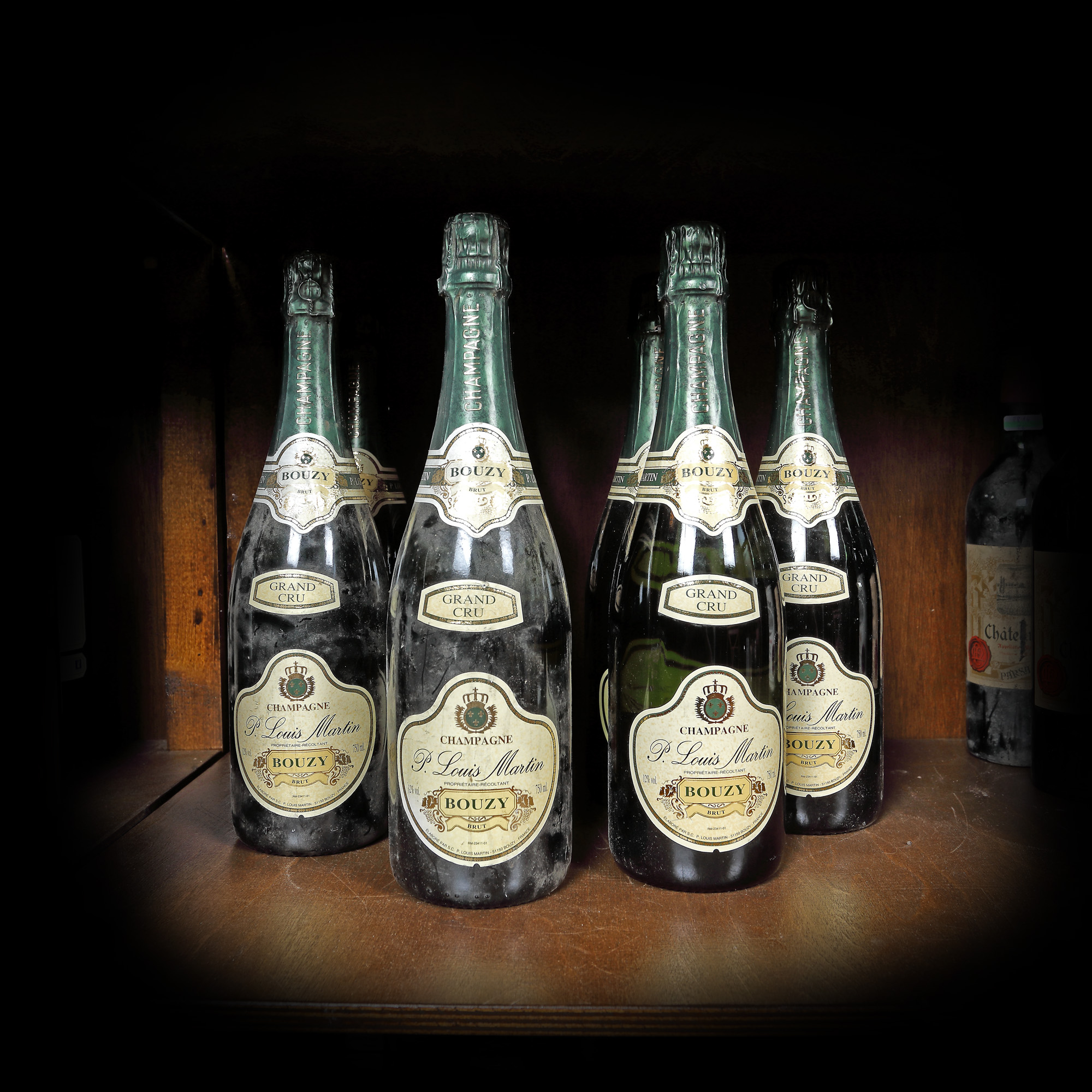 Champagne Bouzy Brut, 1990's, 8b x 0.75l