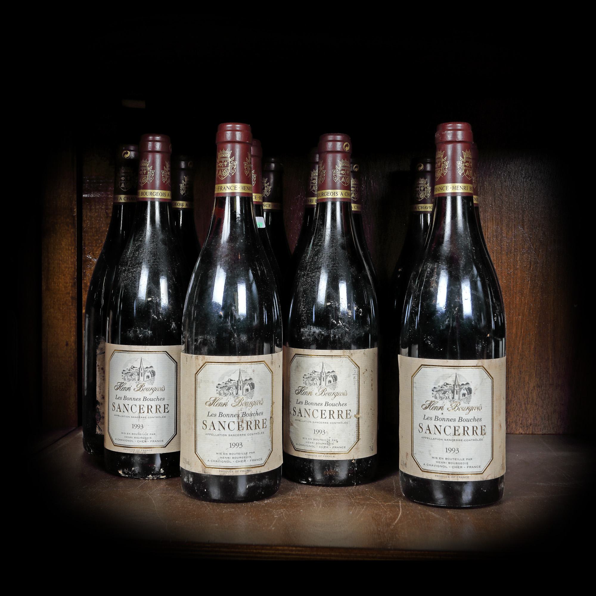 Wine lot Sancerre Rouge, étiquettes abimées, 1993, 12b x 0.75l