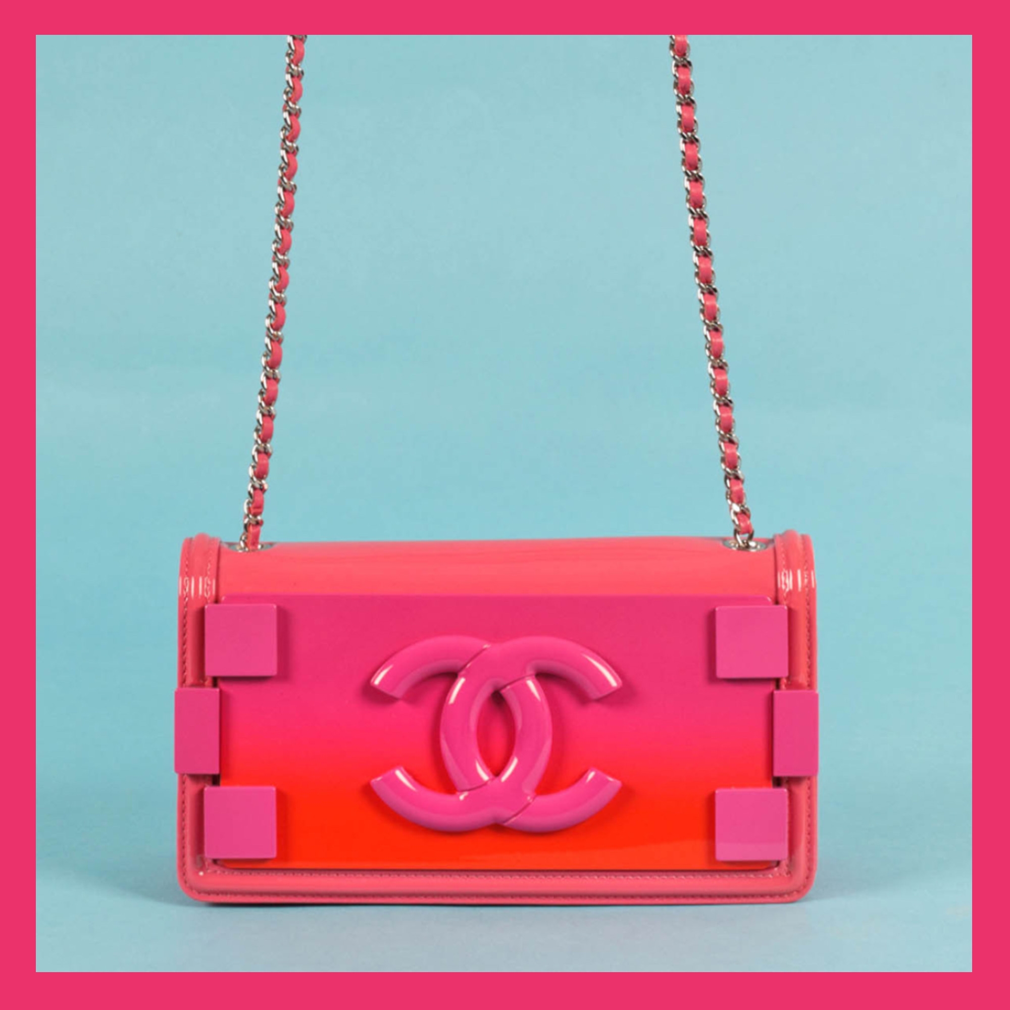 "Lego Hot Pink Brick Ombre" - geantă Chanel, însoțită de card de autenticitate și de cutia originală