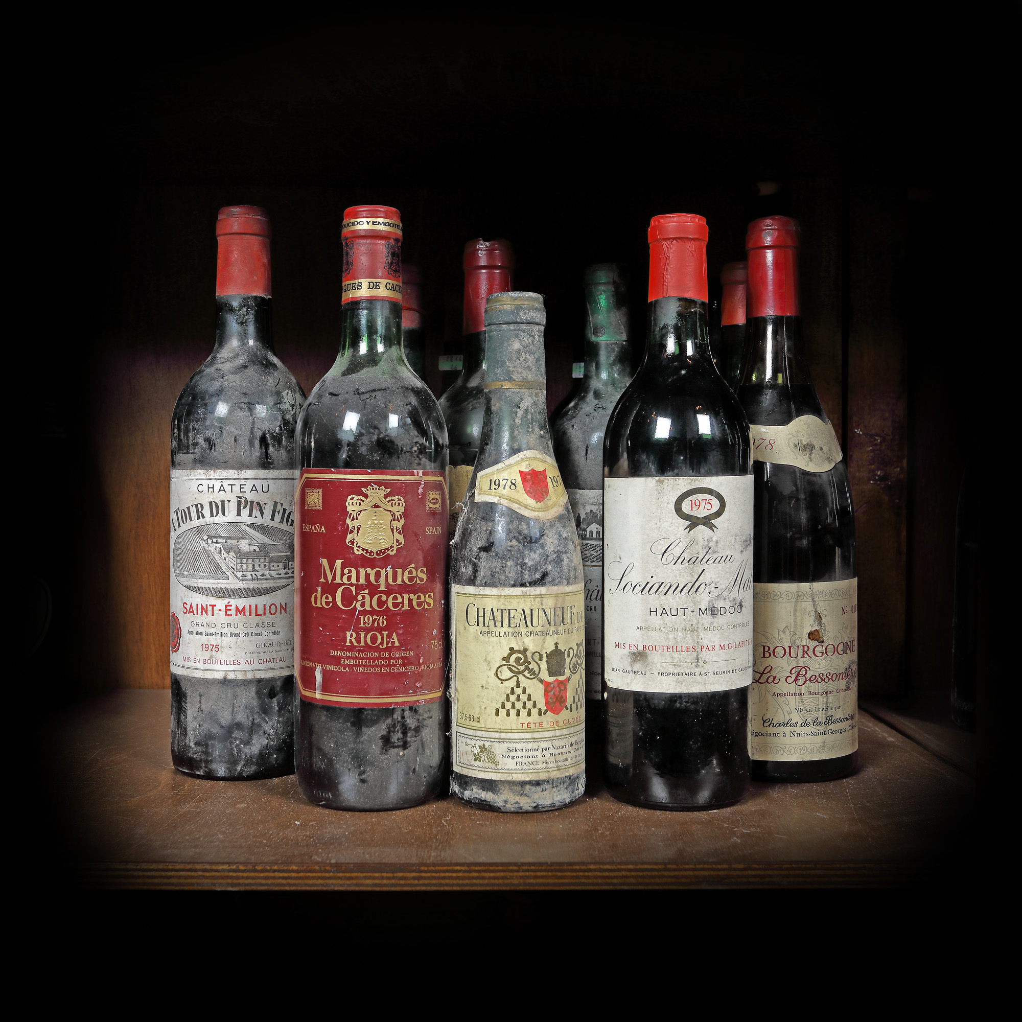 Red wine selection, France and Spain, 1970's, 11b x 0.75l, 1b x 0.375l