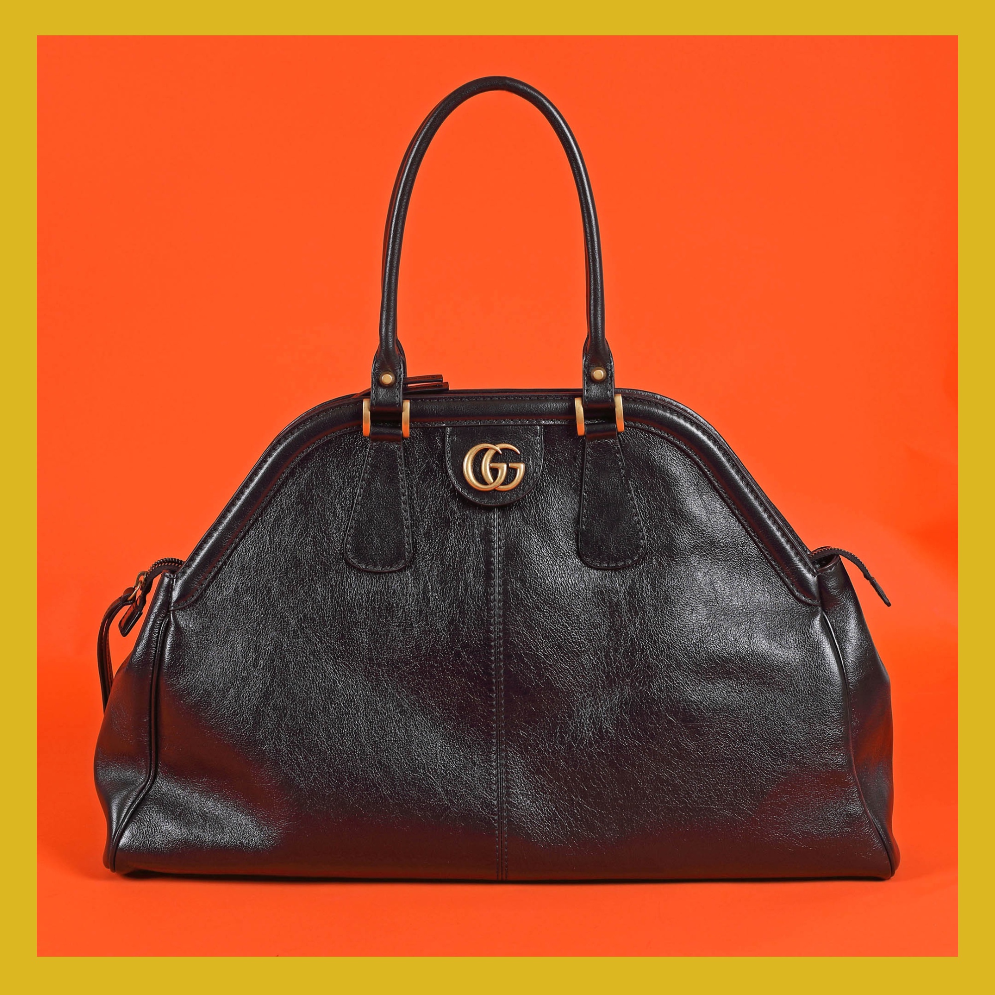”Re(belle)” - geantă Gucci, din piele, de culoare neagră, de damă, însoțită de manualul de utilizare și husa originală
