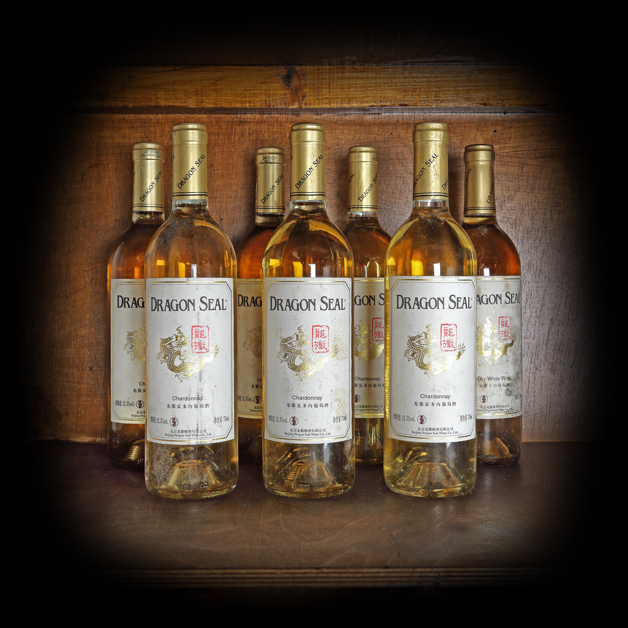 Dragon Seal Chardonnay, China, anii 2010, 7st x 0,75l