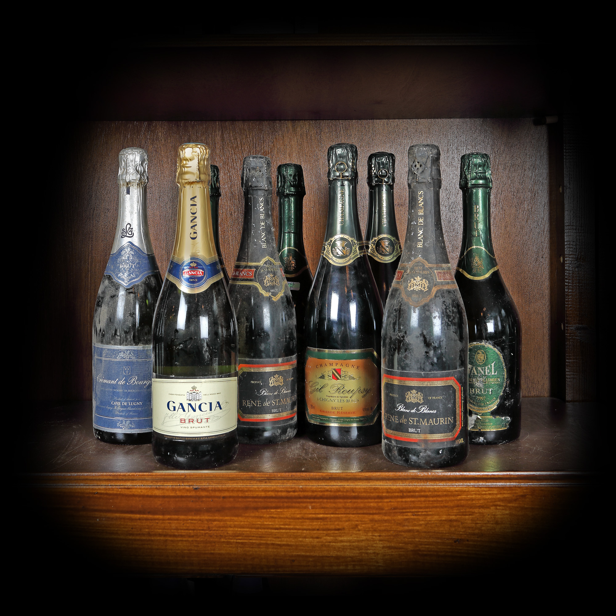 Selecție de champagne vintage, vin spumant și cremant, Franța și Italia, anii 1990-2000, 9st x 0,75l 