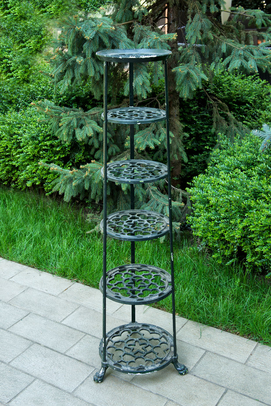 Multi-tiered plant stand