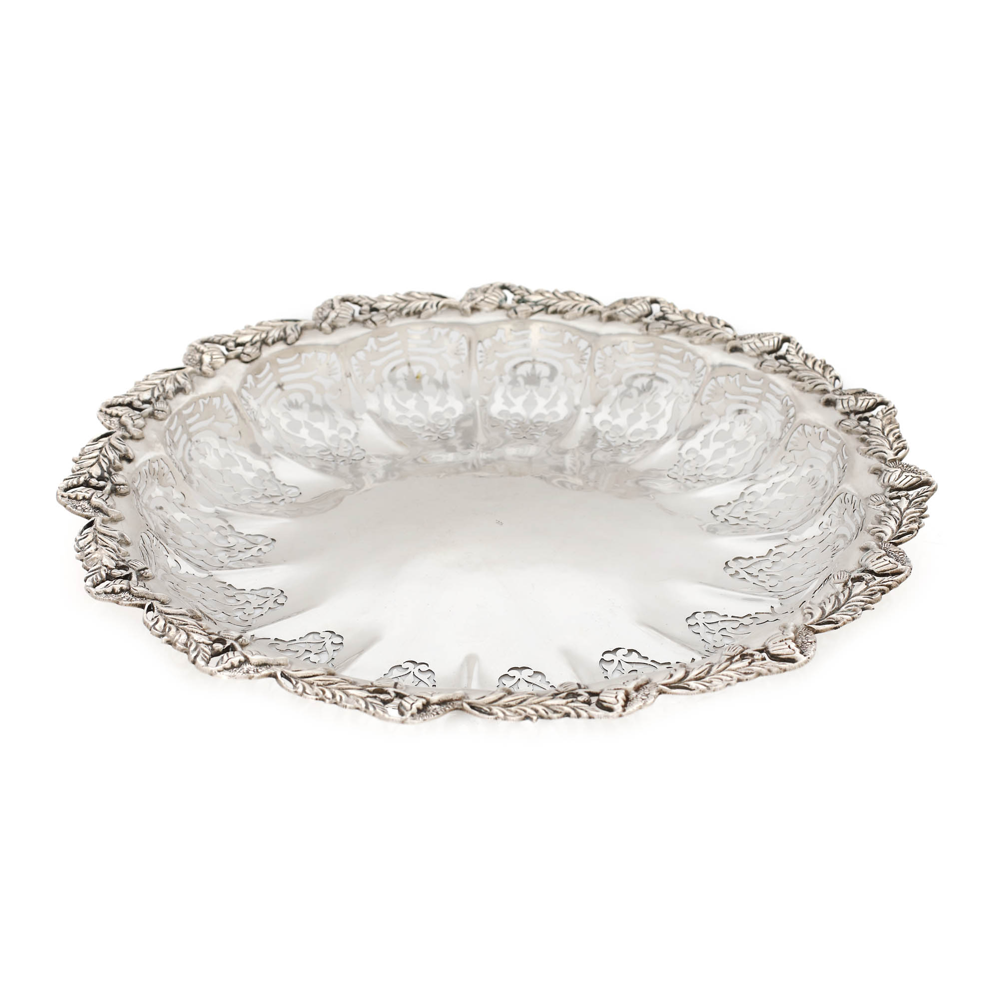 Fructieră Jugendstil din argint, design Karl Wahl, posibil manufactura Bruckmann & Söhne, cu decor floral stilizat, cca. 1910, piesă de colecție