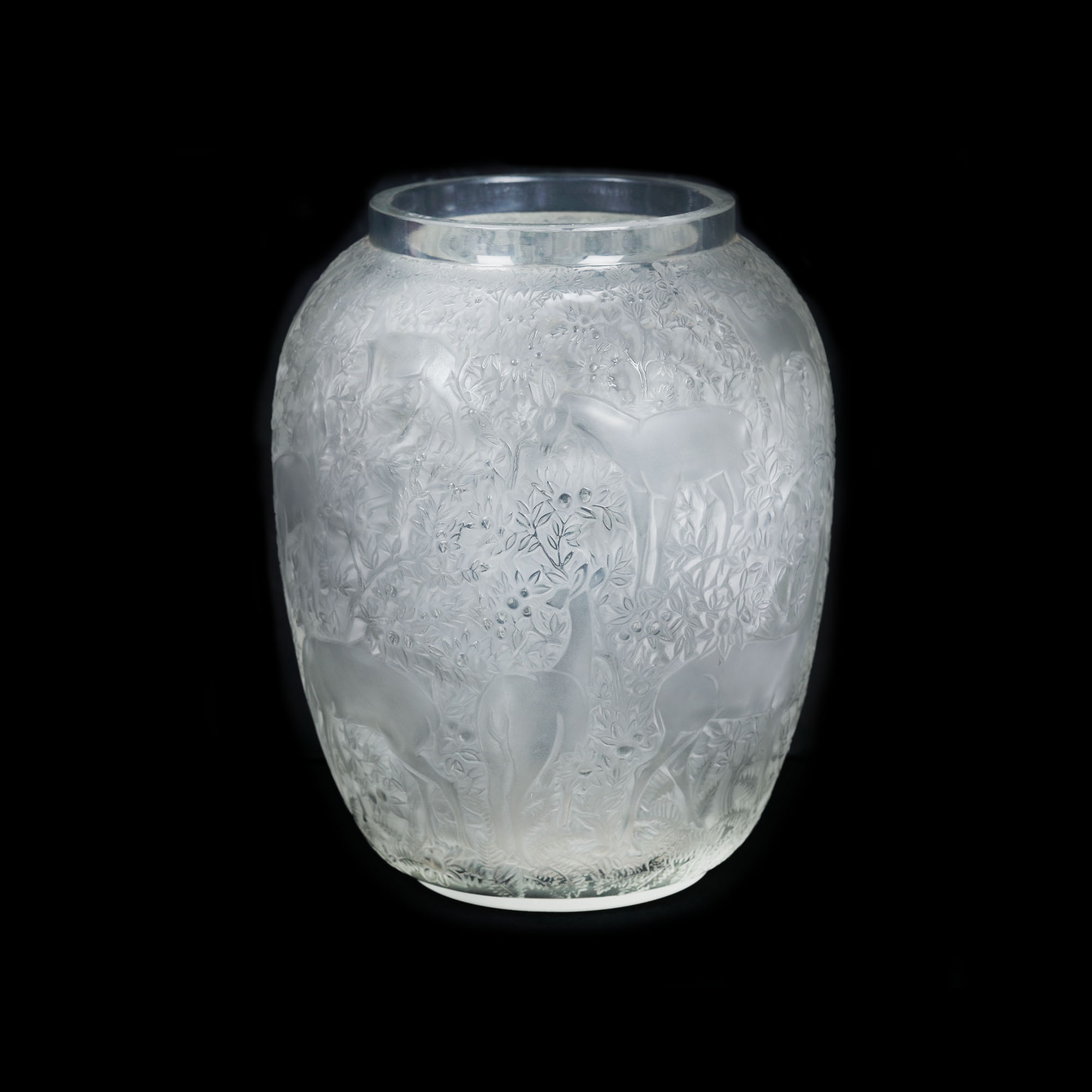 ”Biches” - vas R. Lalique, din cristal, cca. 1932