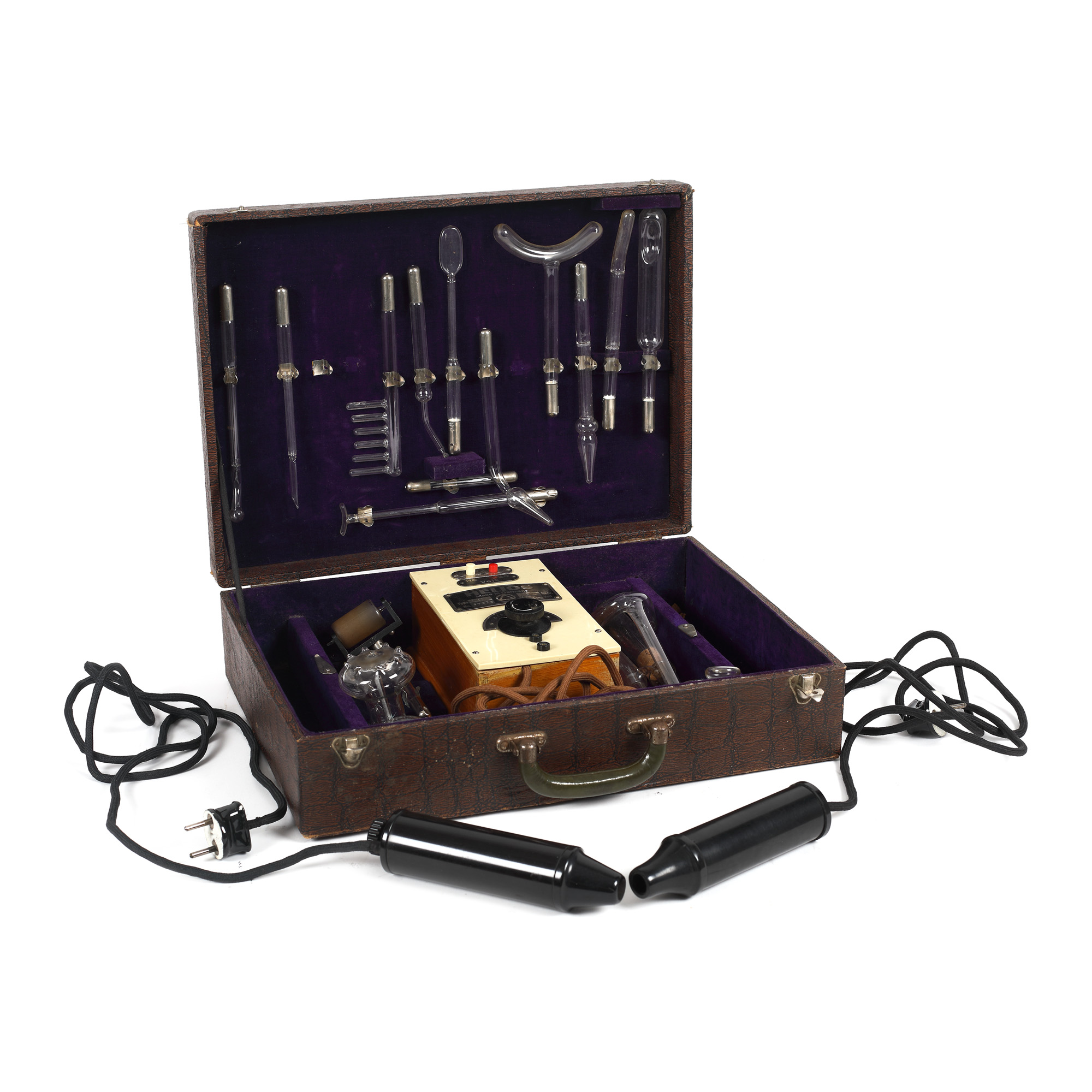Helios electrotherapy instrument set, Germany, approx. 1920, in the original box