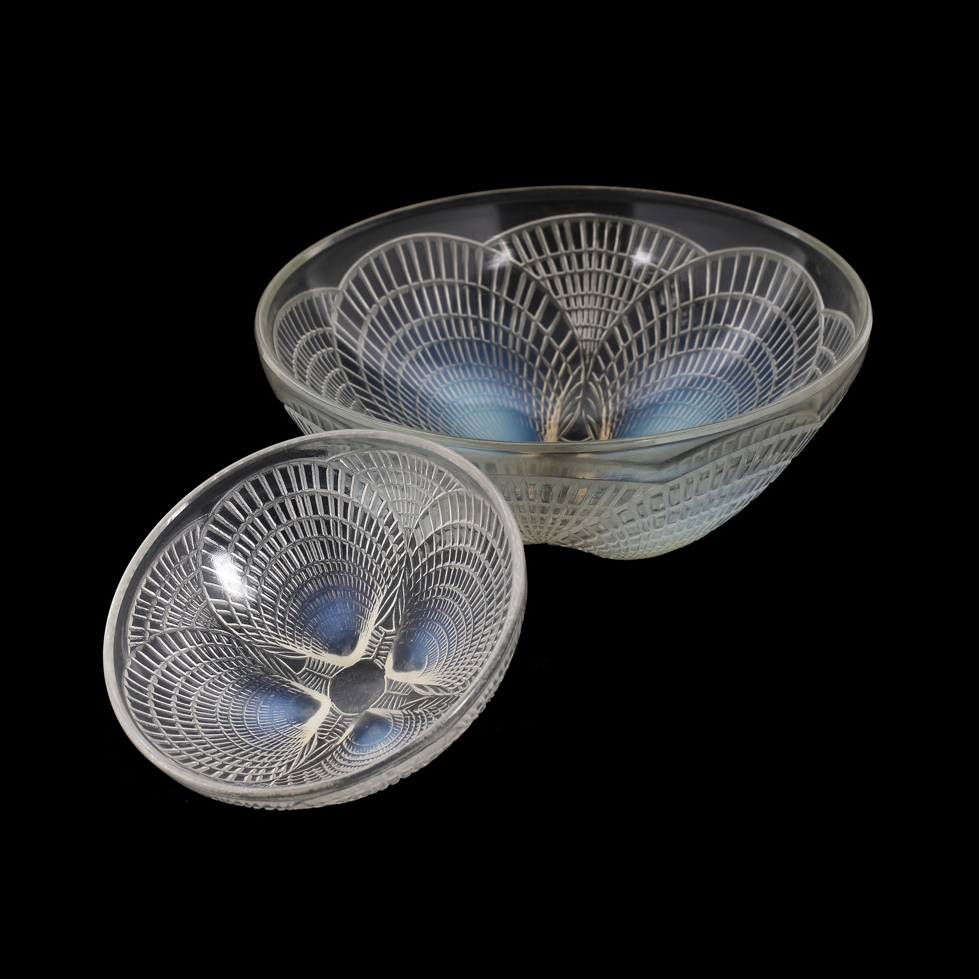 "Coquille" - pereche de boluri Art Deco, design René Lalique, cca. 1924