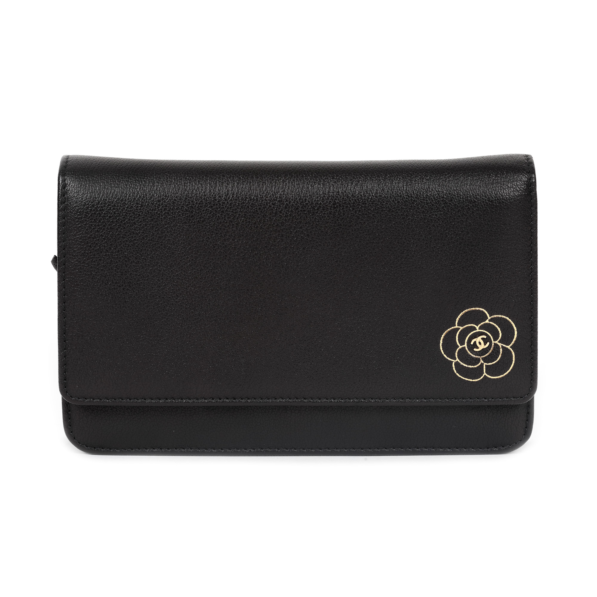”Camellia” - geantă Chanel, din piele, de culoare neagră, însoțit de card de autenticitate și cutie originală