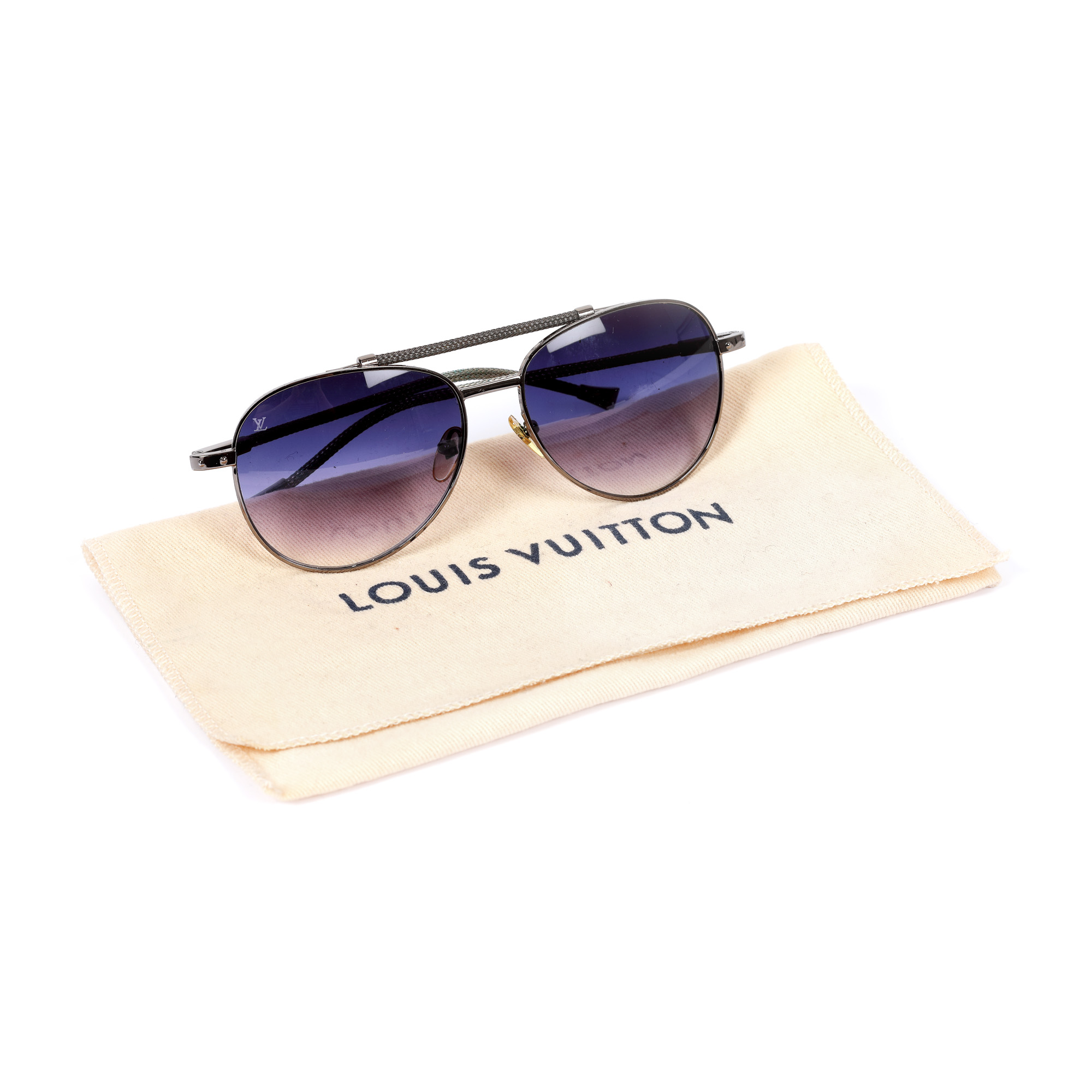 Pereche de ochelari Louis Vuitton Pilot, da damă, însoțită de săculeț