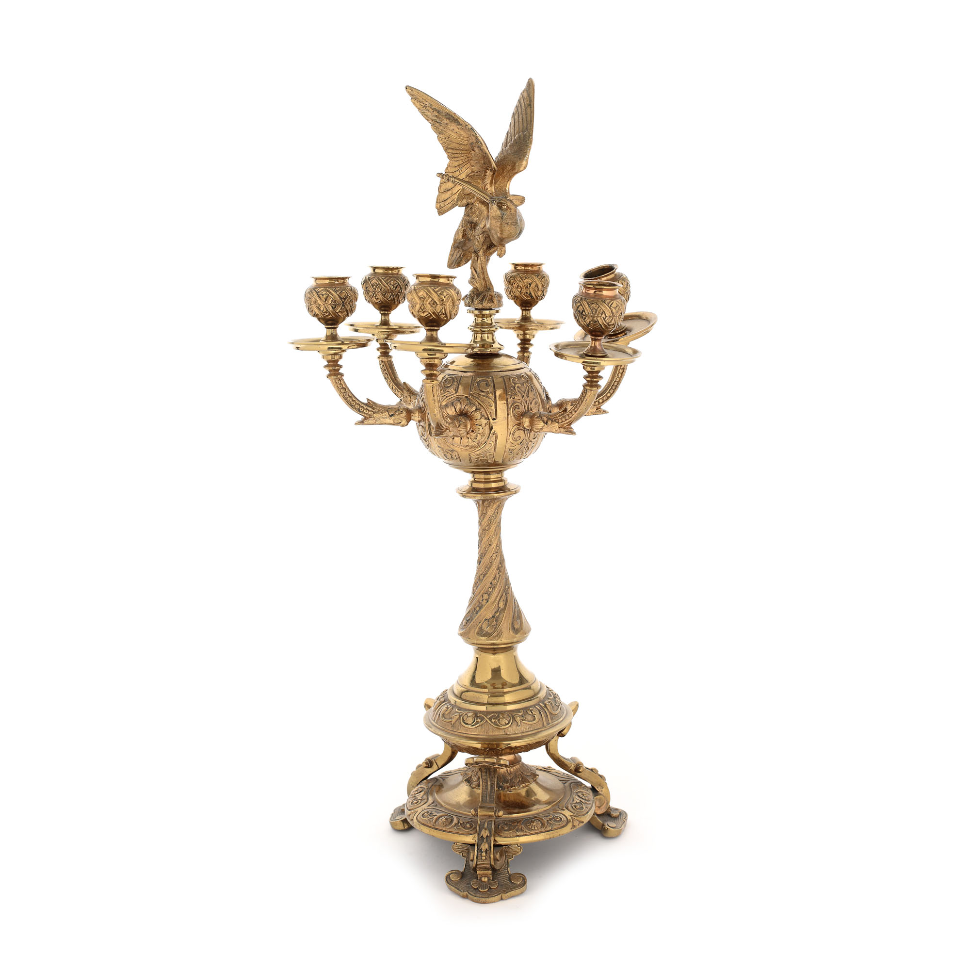 Sfeșnic Belle Époque pentru șase lumănâri, din bronz doré, decorat abundent cu motive florale și o pasăre colibri, cca. 1880