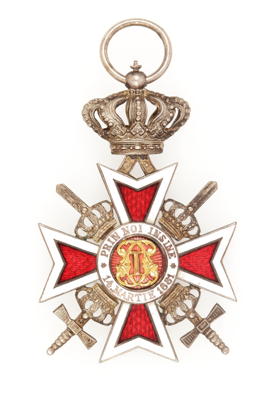 Ordinul "Coroana României" cu spade în grad de cavaler, model de război (1938-1945), provine din colecţia ing. Ion D. Ghica