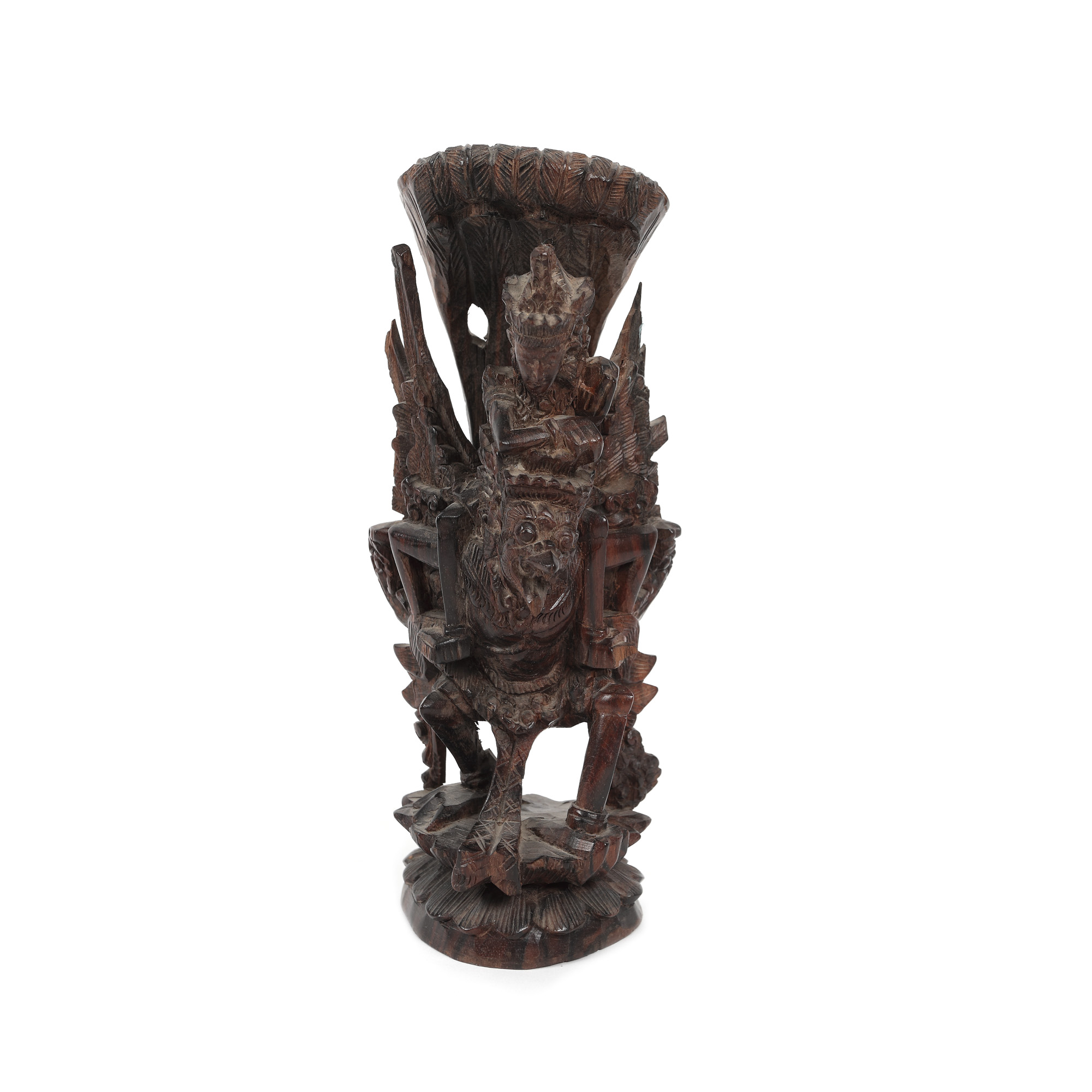 Statuetă din lemn, reprezentându-l pe zeul Vishnu călare pe Garuda, Bali, Indonezia, provine din colecția muzeologului Alexandru Marinescu