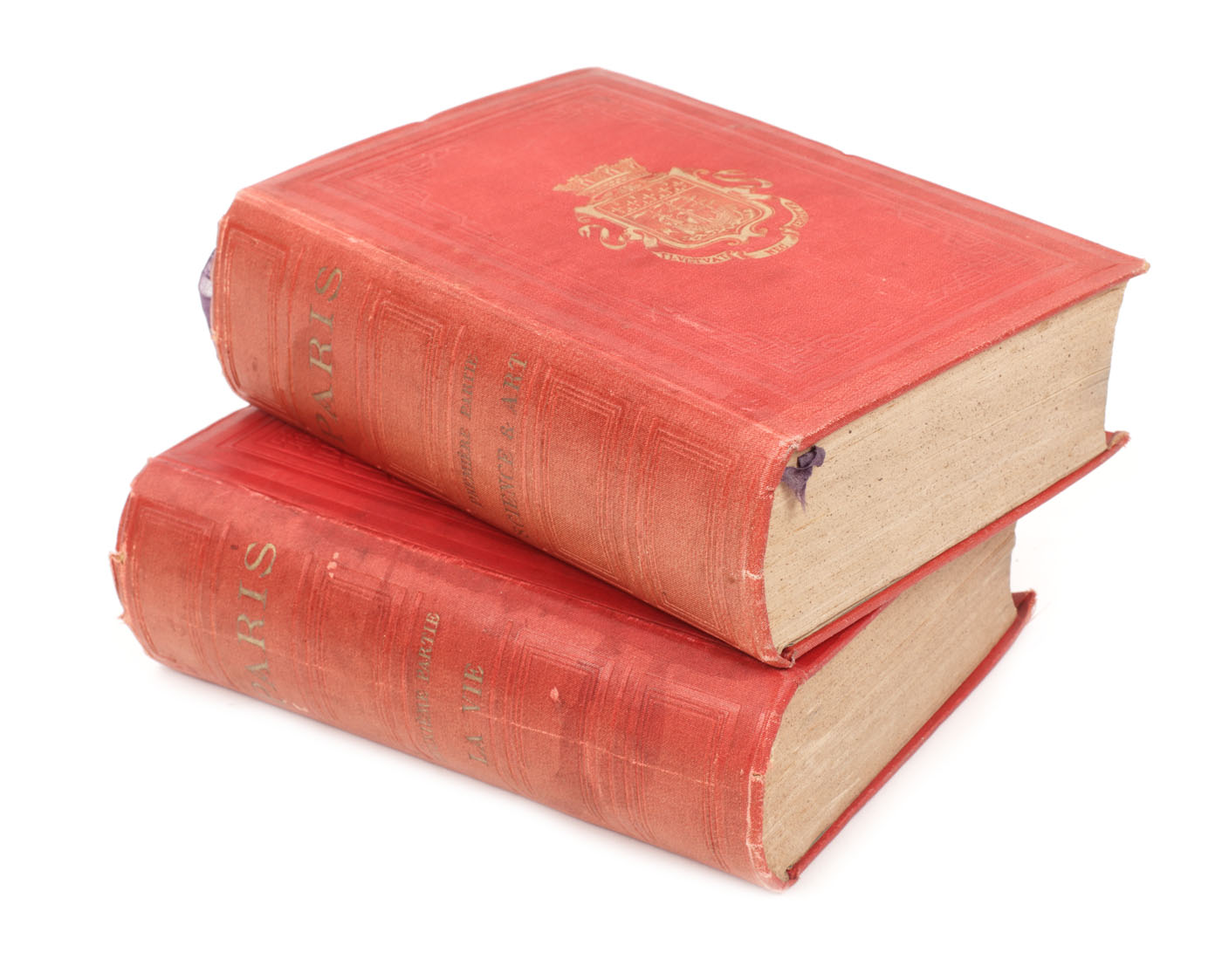 "Ghidul Parisului, prezentat de mari scriitori și artiști", două volume, franceză, Paris, 1867, provine din colecţia familiei Ghica