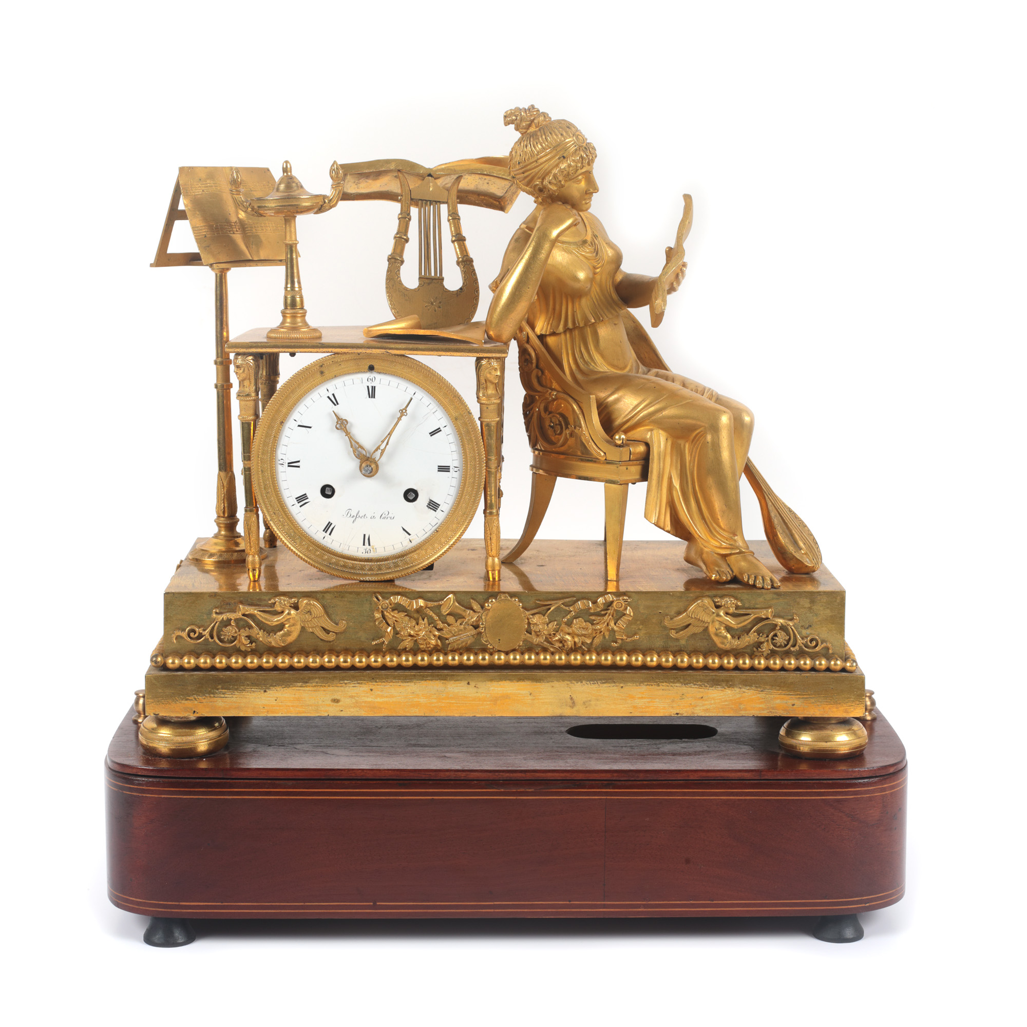 Ceas Empire, din bronz doré, decorat cu statueta lui Euterpe, muza muzicii și a poeziei, prima jumătate a sec. XIX
