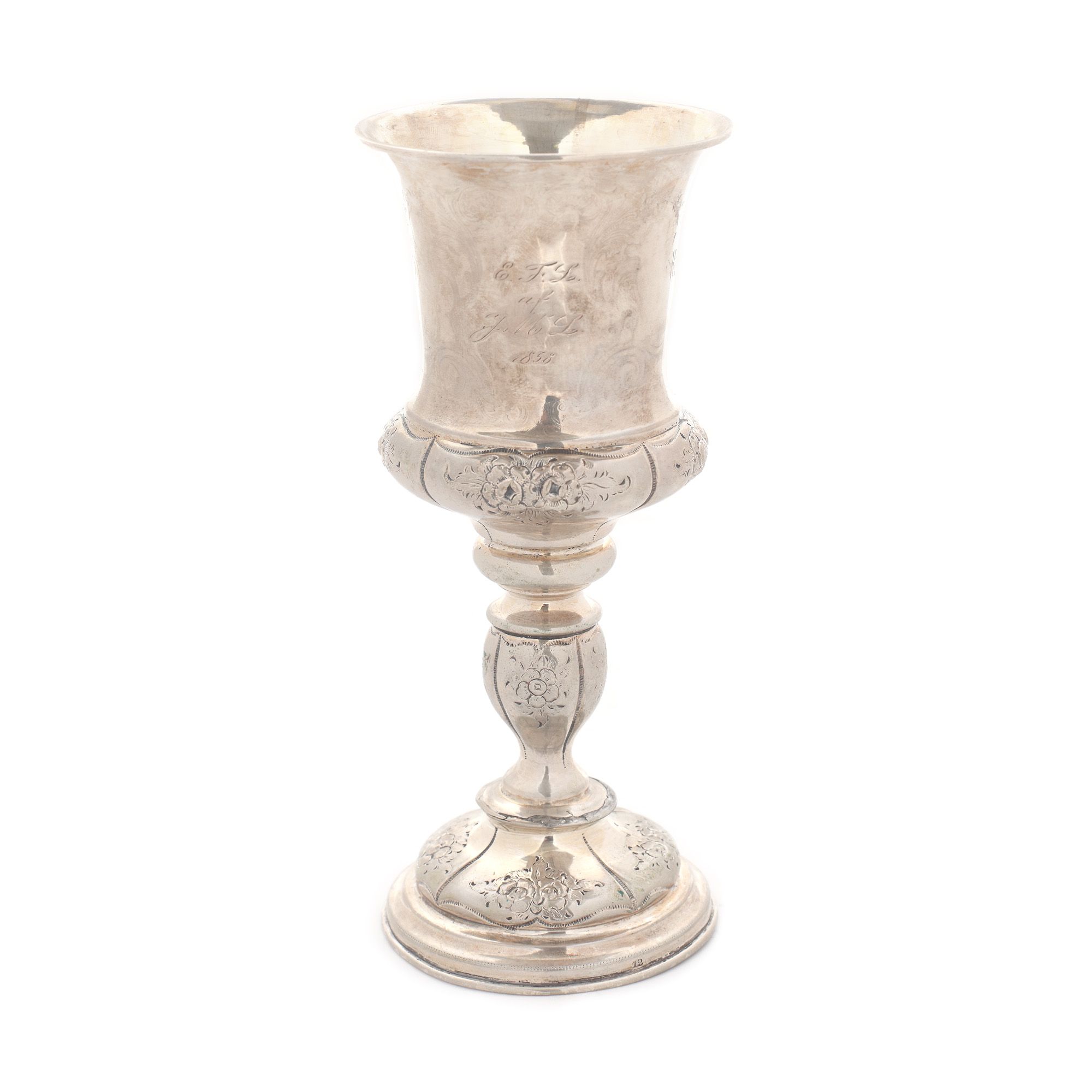 Cupă în manieră Biedermeier din argint, decorată cu flori, 1858