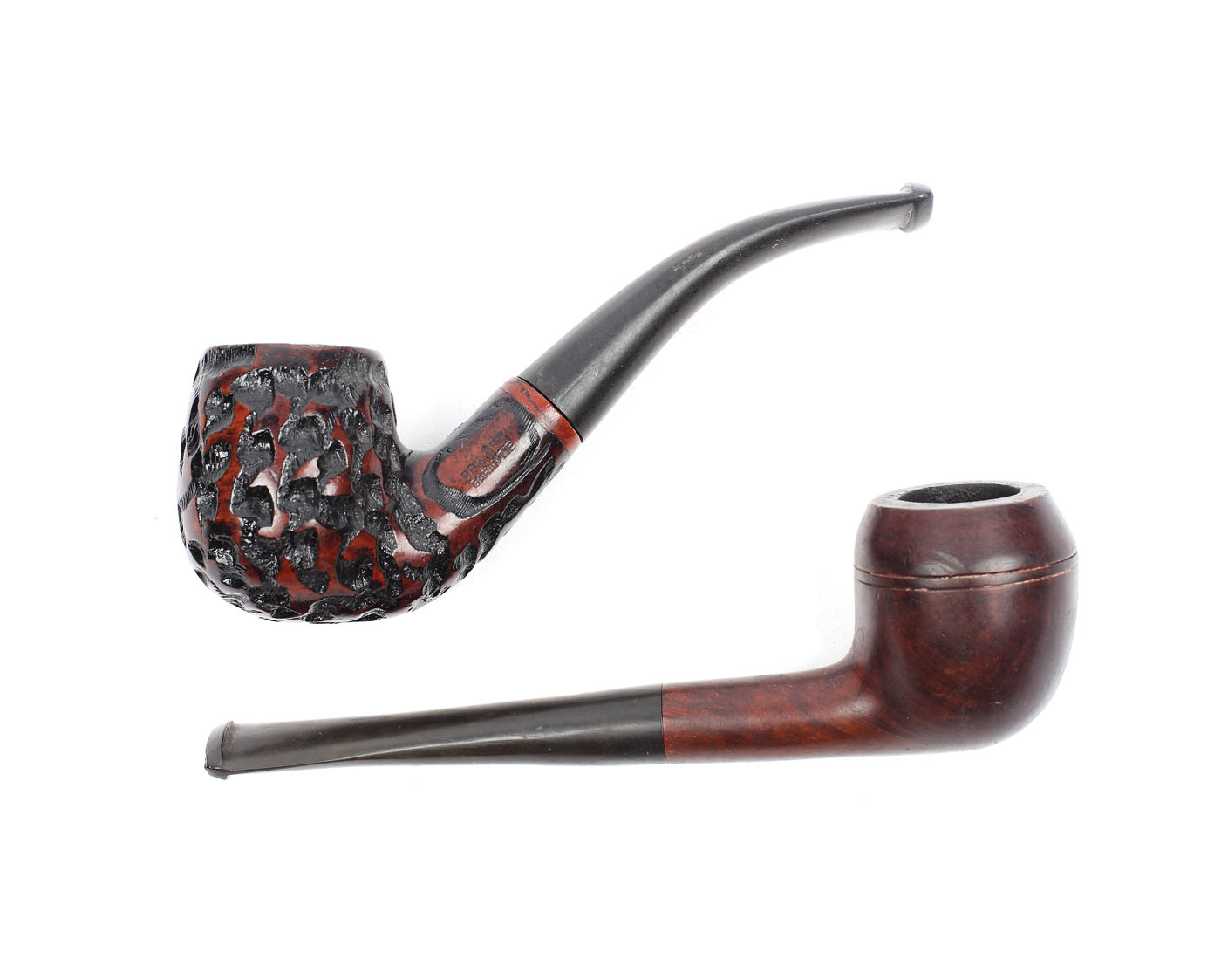 Lot format din două pipe aparținând scriitorului Eugen Barbu