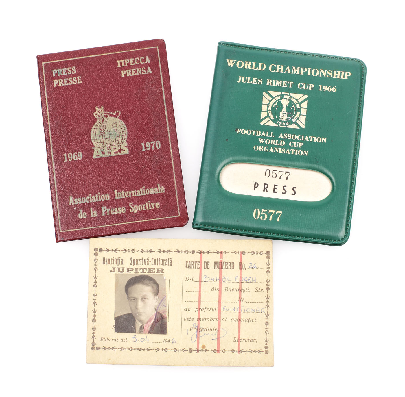 Lot format din trei legitimații de presă și un carnet de membru la "Asociația Sportivă Culturală Jupiter", aparținând lui Eugen Barbu, 1946-1991
