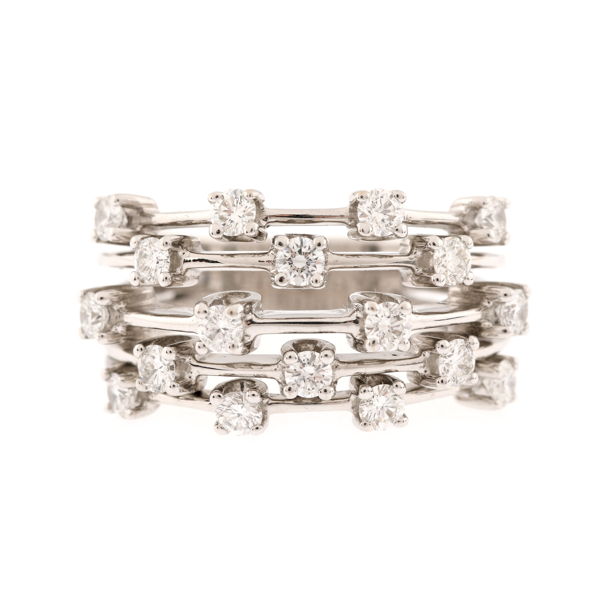 Ring, white gold, decorated with geometrically arranged diamonds