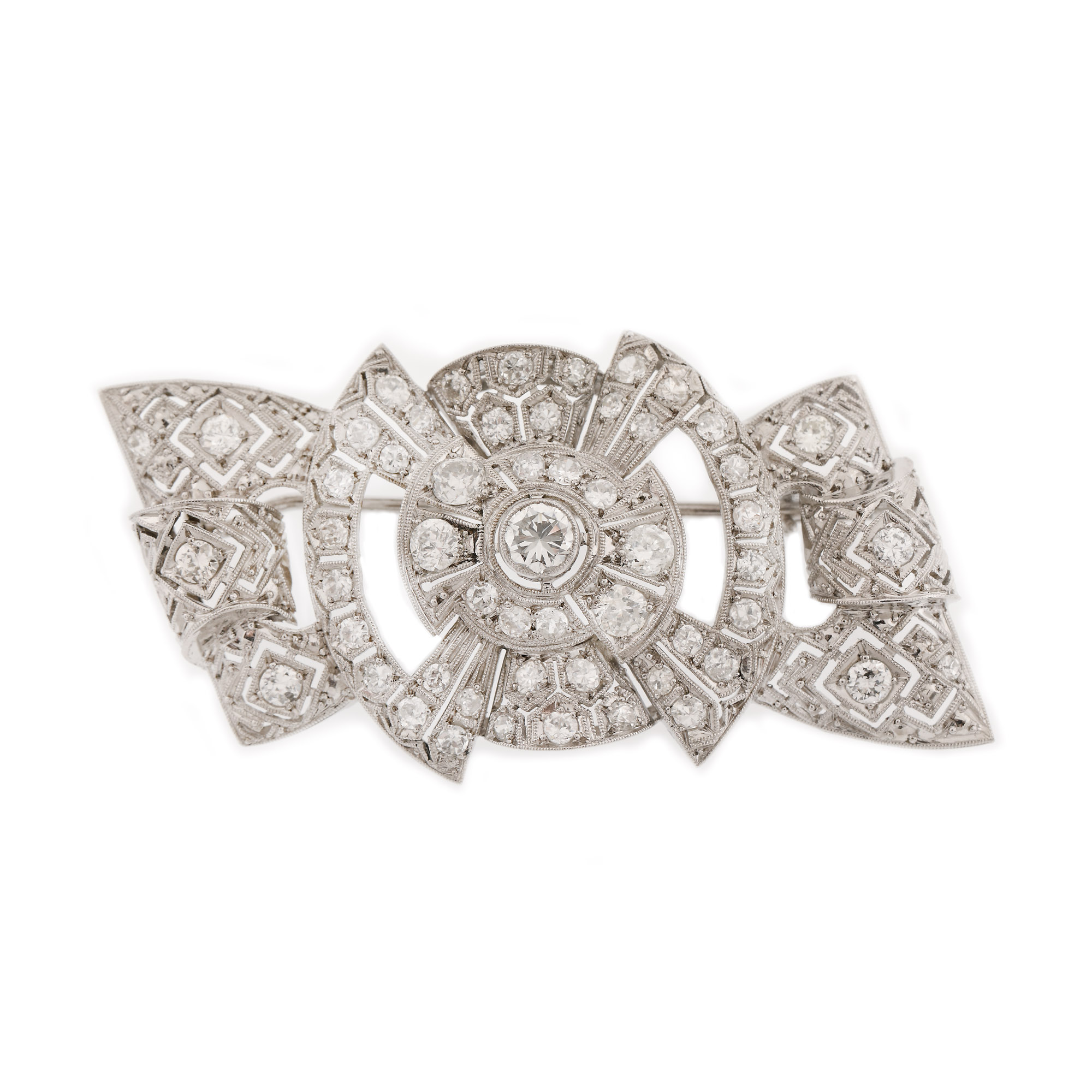 Brooch Belle Époque, platinum, in the shape of a stylized bow knot, decorated with diamonds