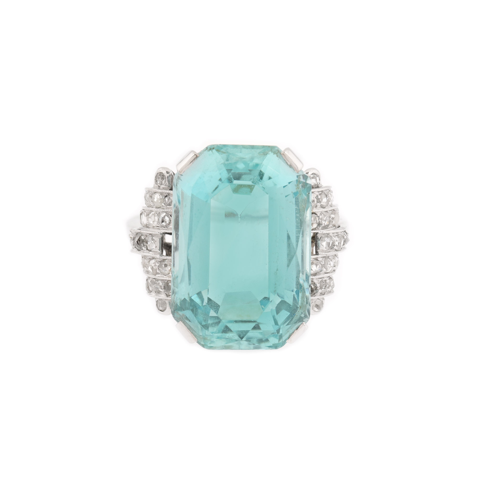 Ring, Art Deco manner, platinum, decorated with aquamarine and diamonds, Austrian Gemmological Association certificate