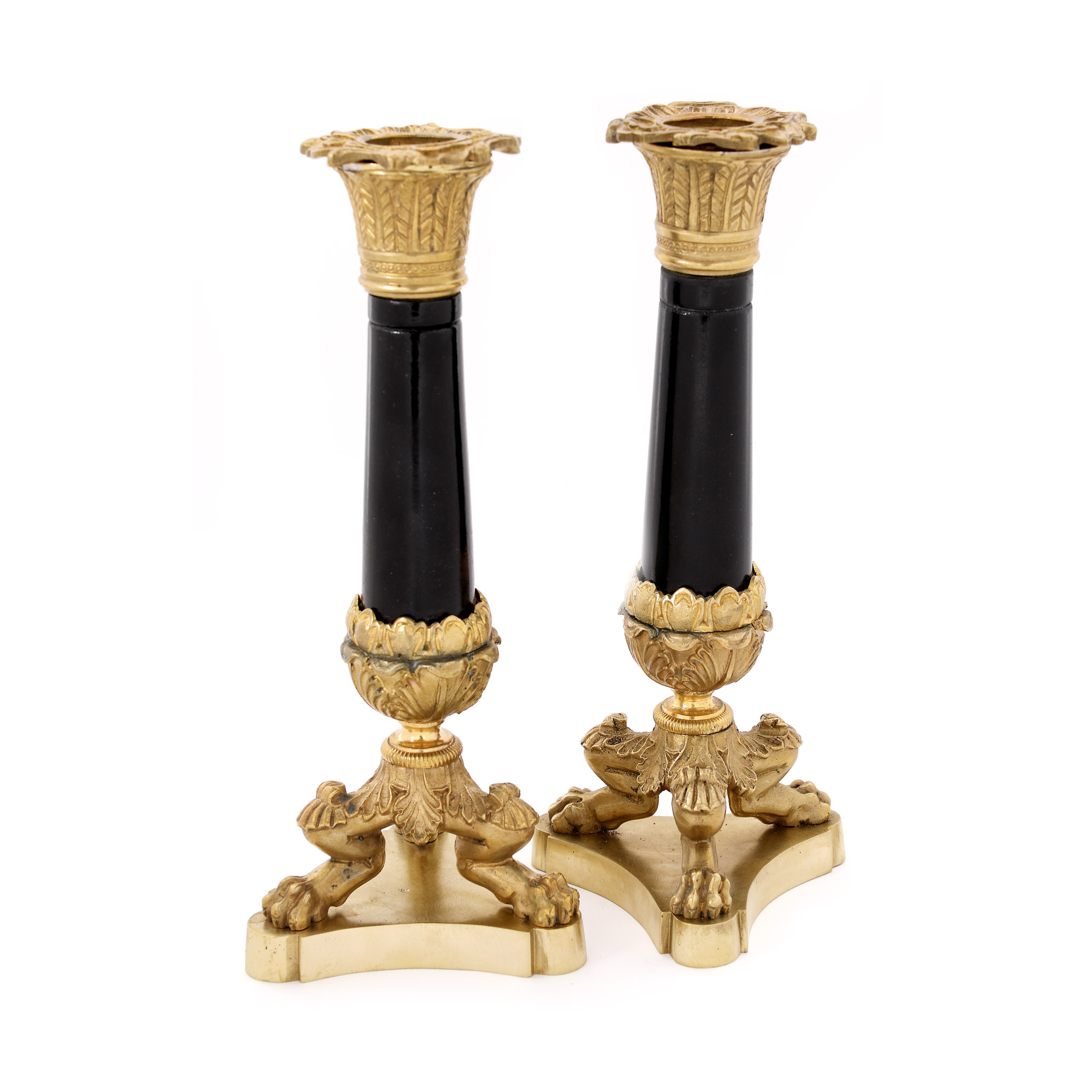 Pereche de sfeșnice Thomire, cu decor Empire, din bronz aurit și laque de Chine, cca. 1825