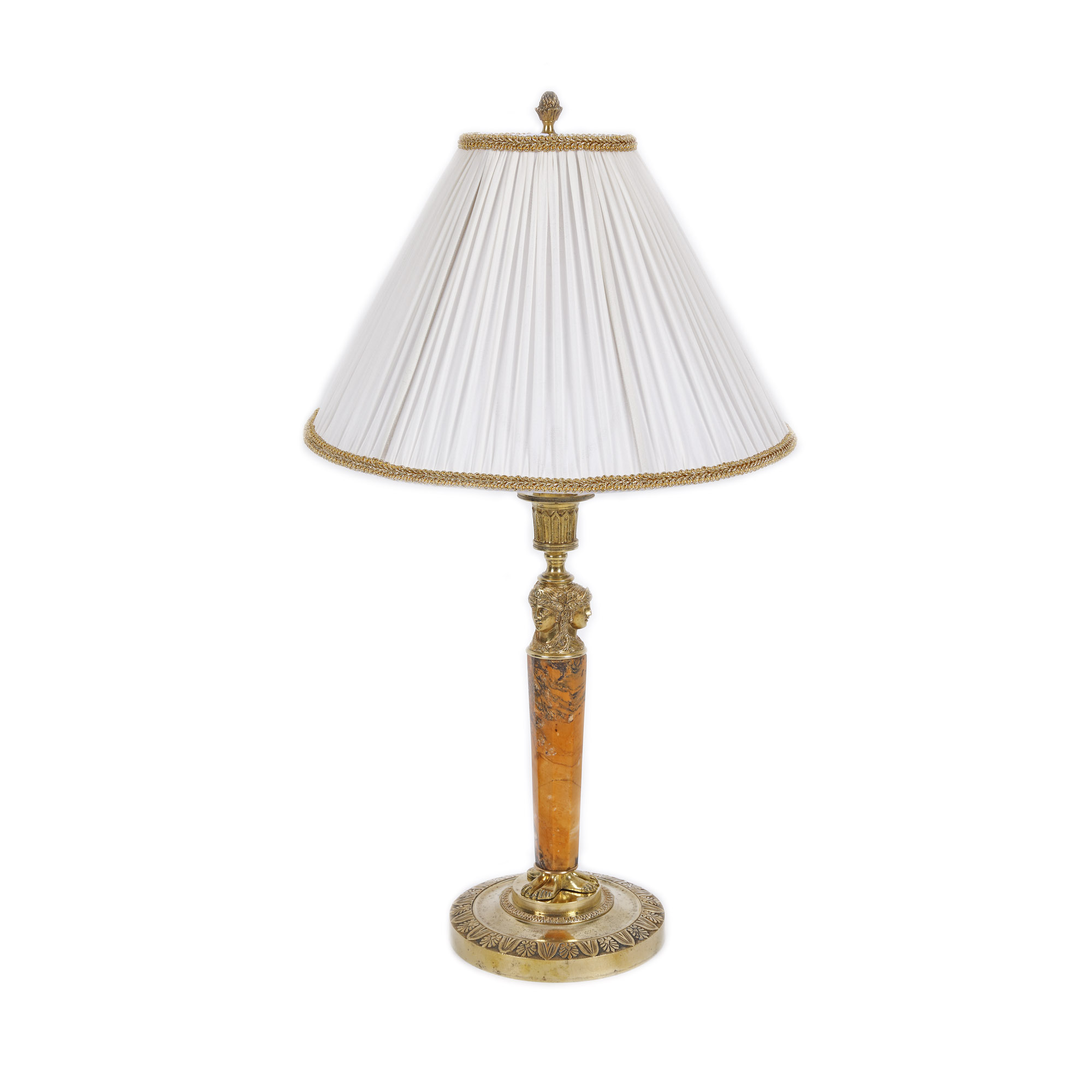 Lampă Claude Galle, pe suport din bronz aurit, decorată cu chipuri de femeie și palmete, cca. 1805