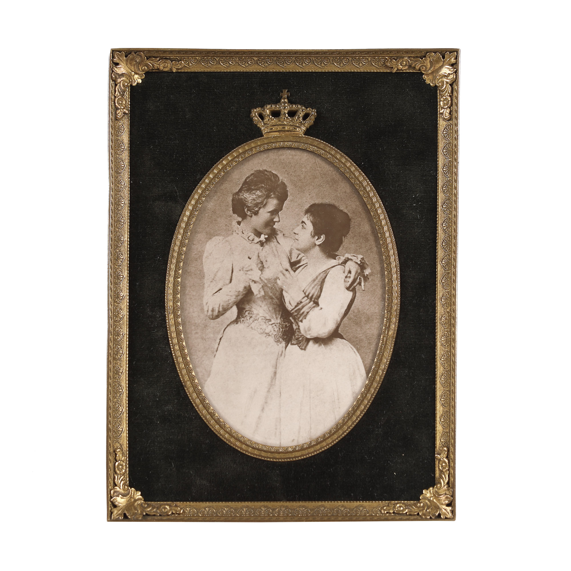 Vintage photograph illustrating Queen Elizabeth and Elena Văcărescu, approx. 1890