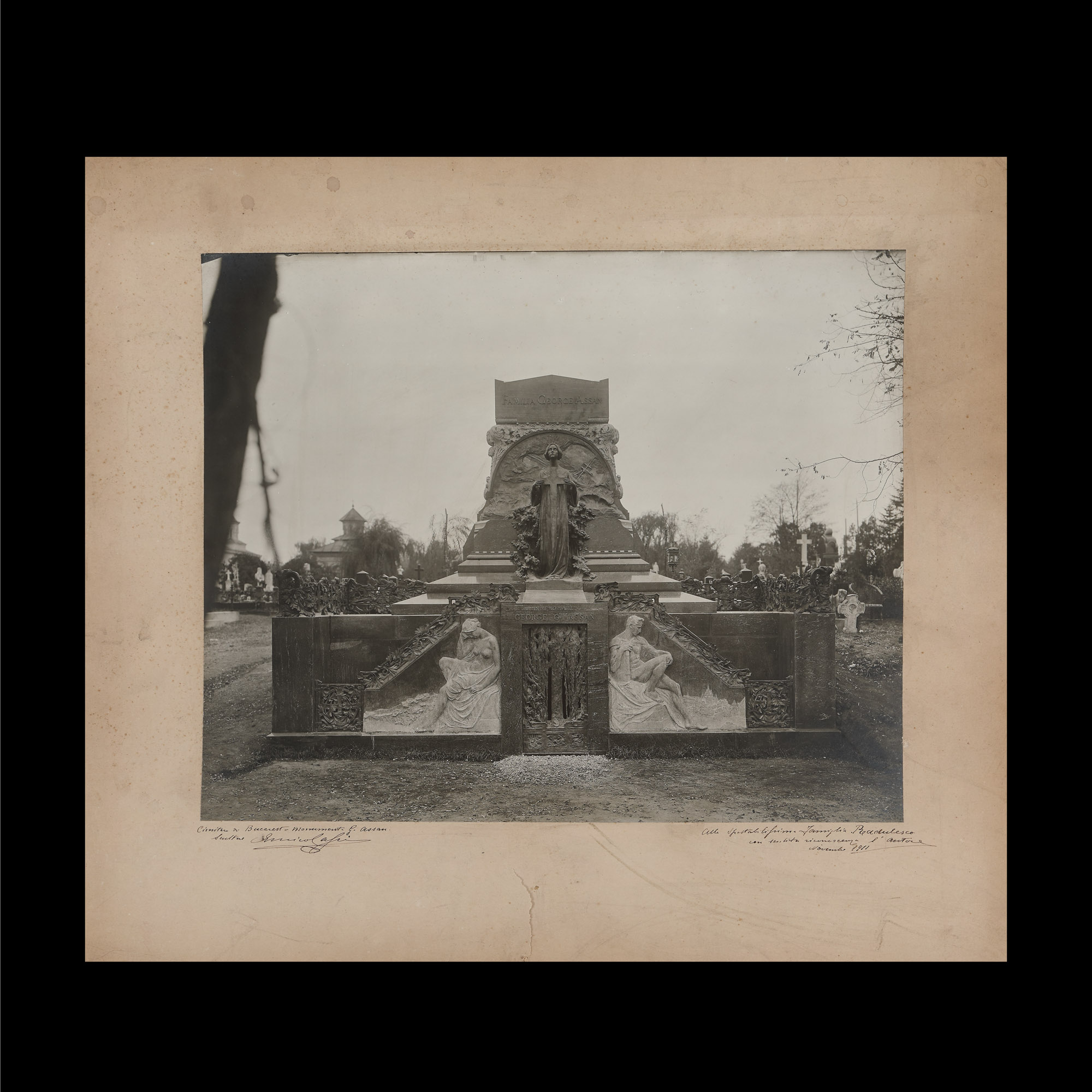 Photograph illustrating the funerary monument of the George Assan family by Italian sculptor Enrico Cassi, Bucharest, 1911, with the dedication and autograph of the sculptor