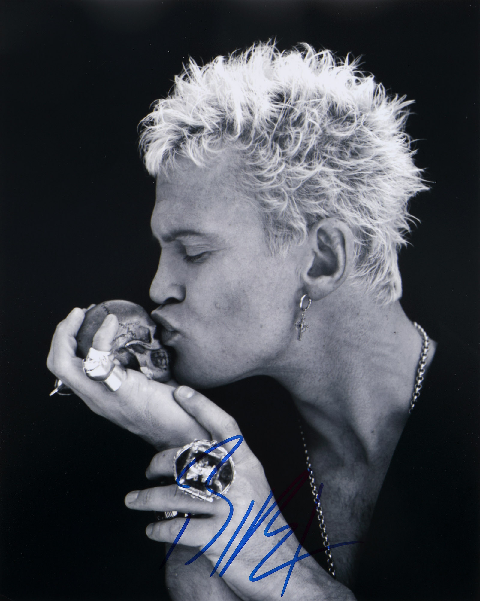 Billy Idol - photograph, with the English musician's autograph, certificate of authenticity