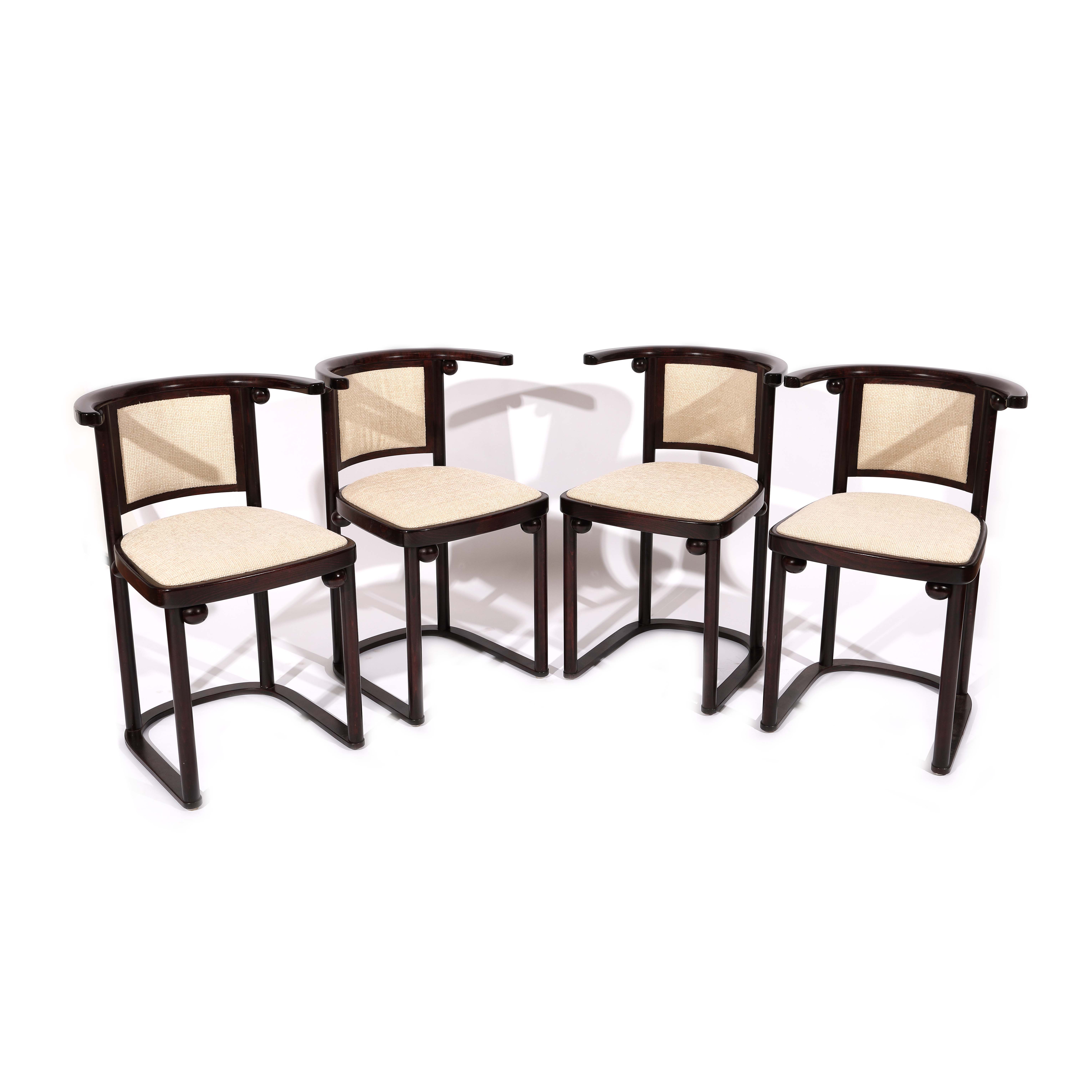 ”Cabaret Fledermaus” - set de patru scaune Thonet, design Josef Hoffmann, cca. 1920-1930