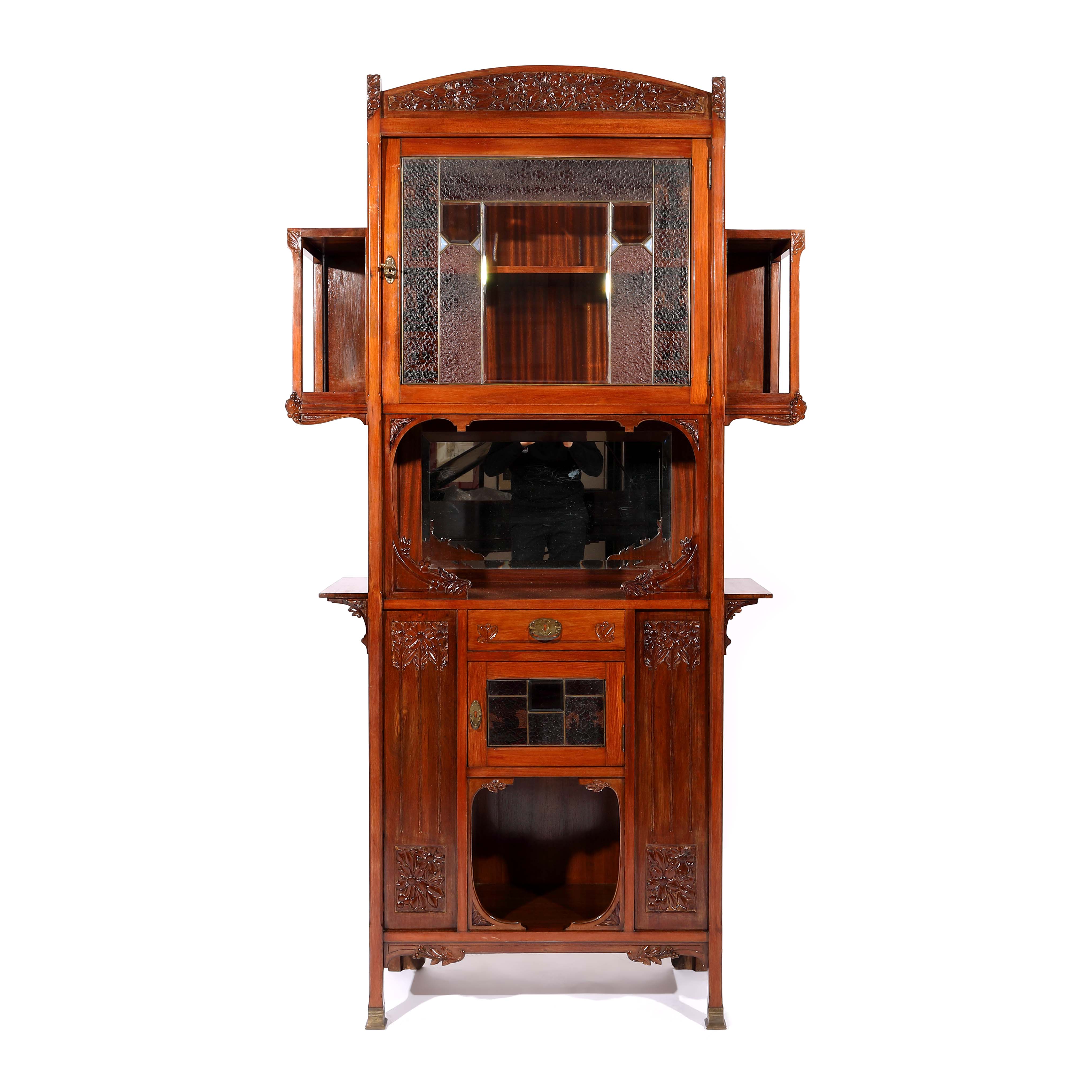 Cabinet Jugendstil, cu panouri din sticlă pictate și oglindă mediană, cca. 1910-1915