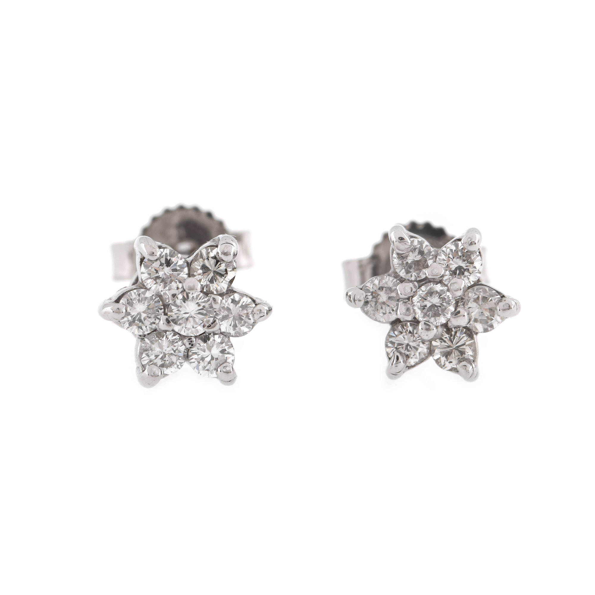 Pair of white gold earrings, decorated with diamonds arranged in a floral pattern, HDR Antwerp certificates