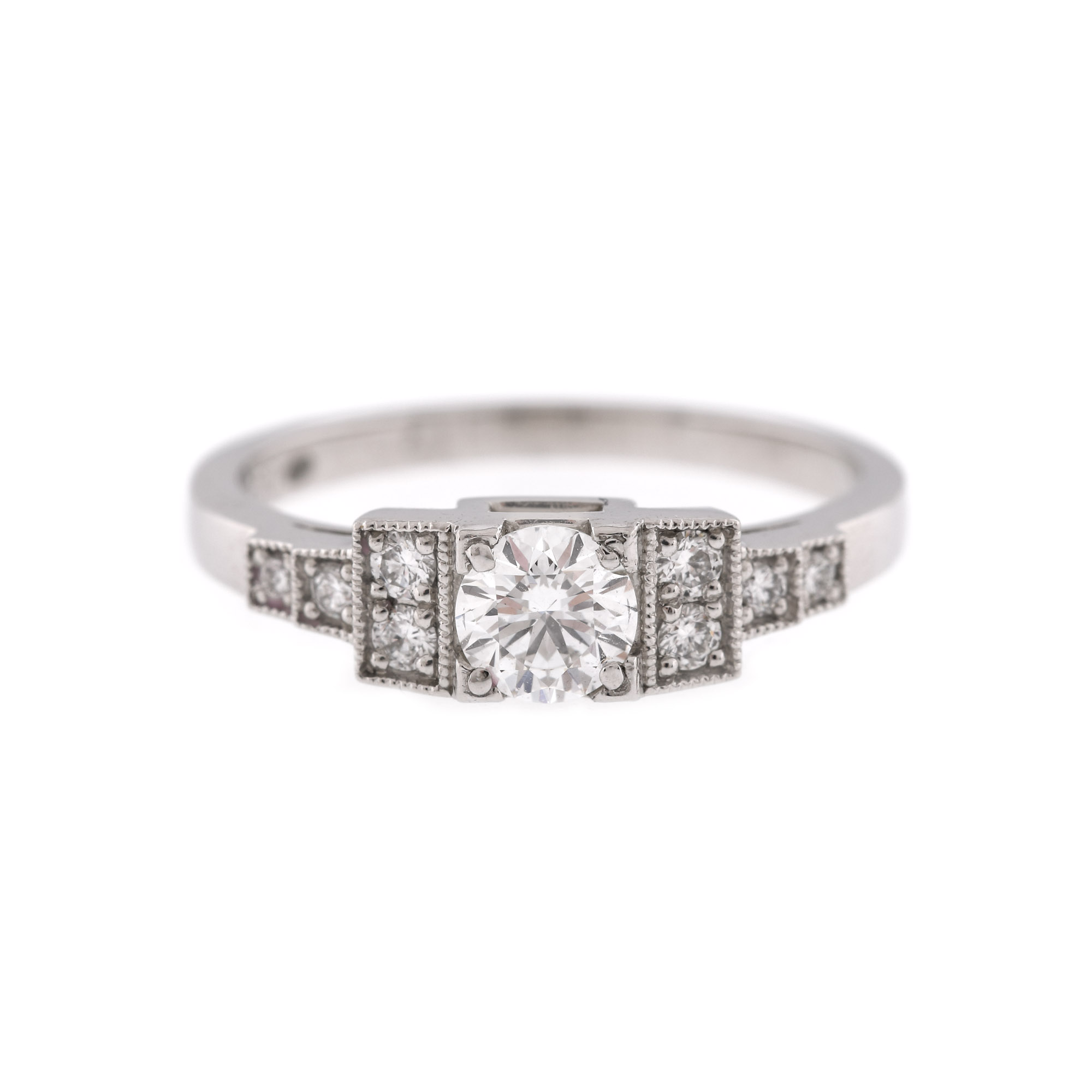 Platinum ring, decorated with diamonds, IGI certificate