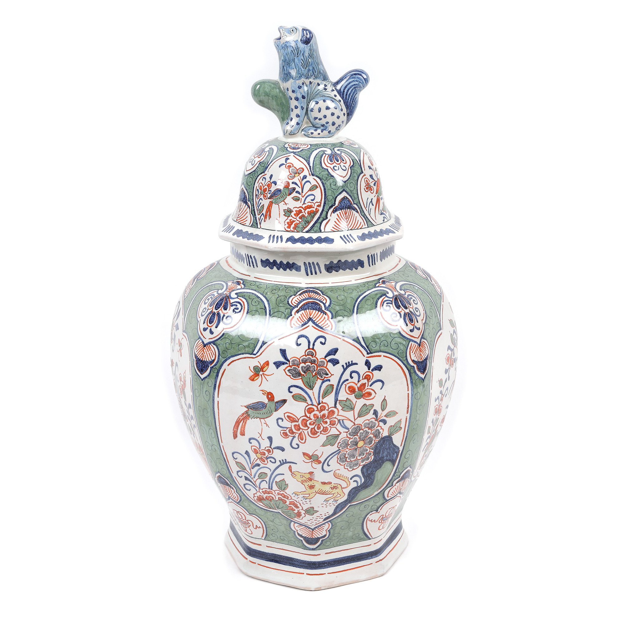 Delft porcelain lid vessel, made in De Drie Klokken factory, decorated with flora and fauna, 18th century