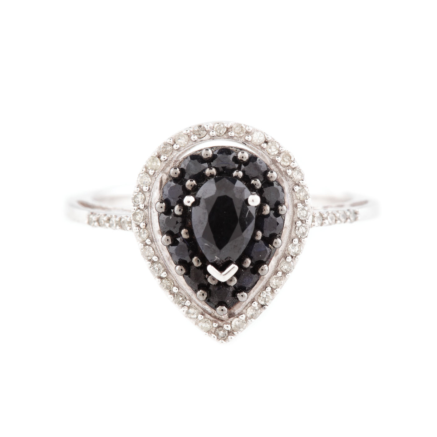 White gold ring, set with sapphires and diamonds
