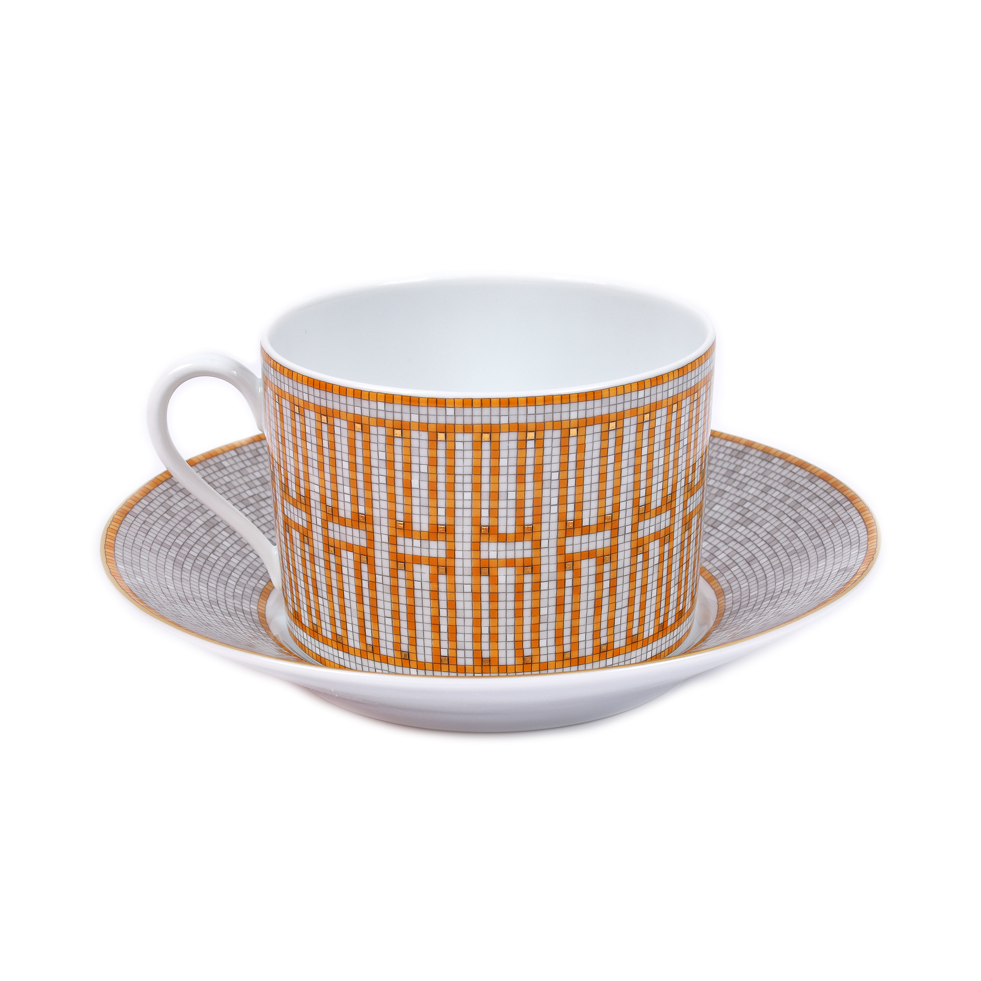 Ceașcă cu farfurie Hermès, din porțelan, din colecția "Mosaique Au 24 Gold", pentru cafea, în cutie originală 