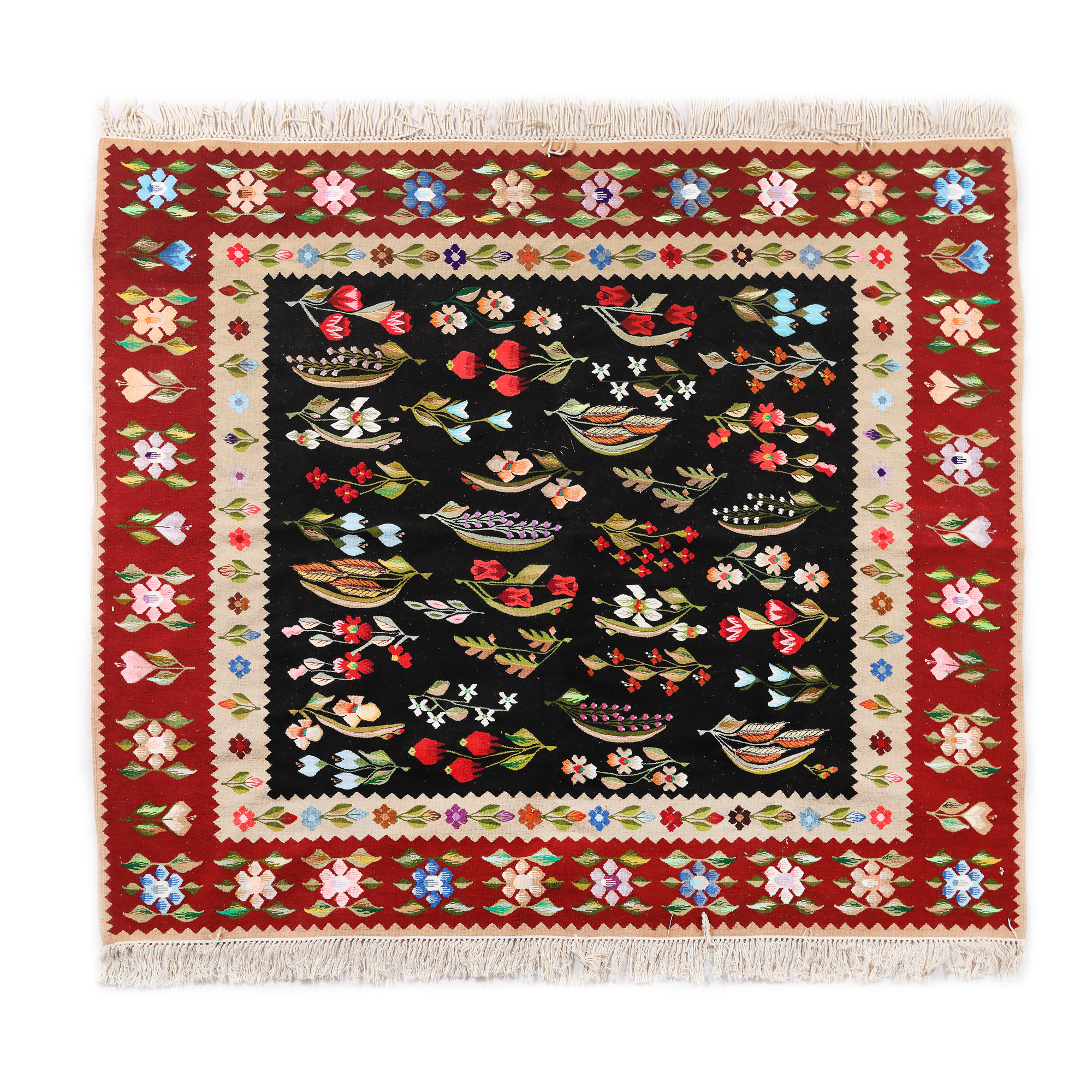 Oltenian wool rug, with rich floral decoration