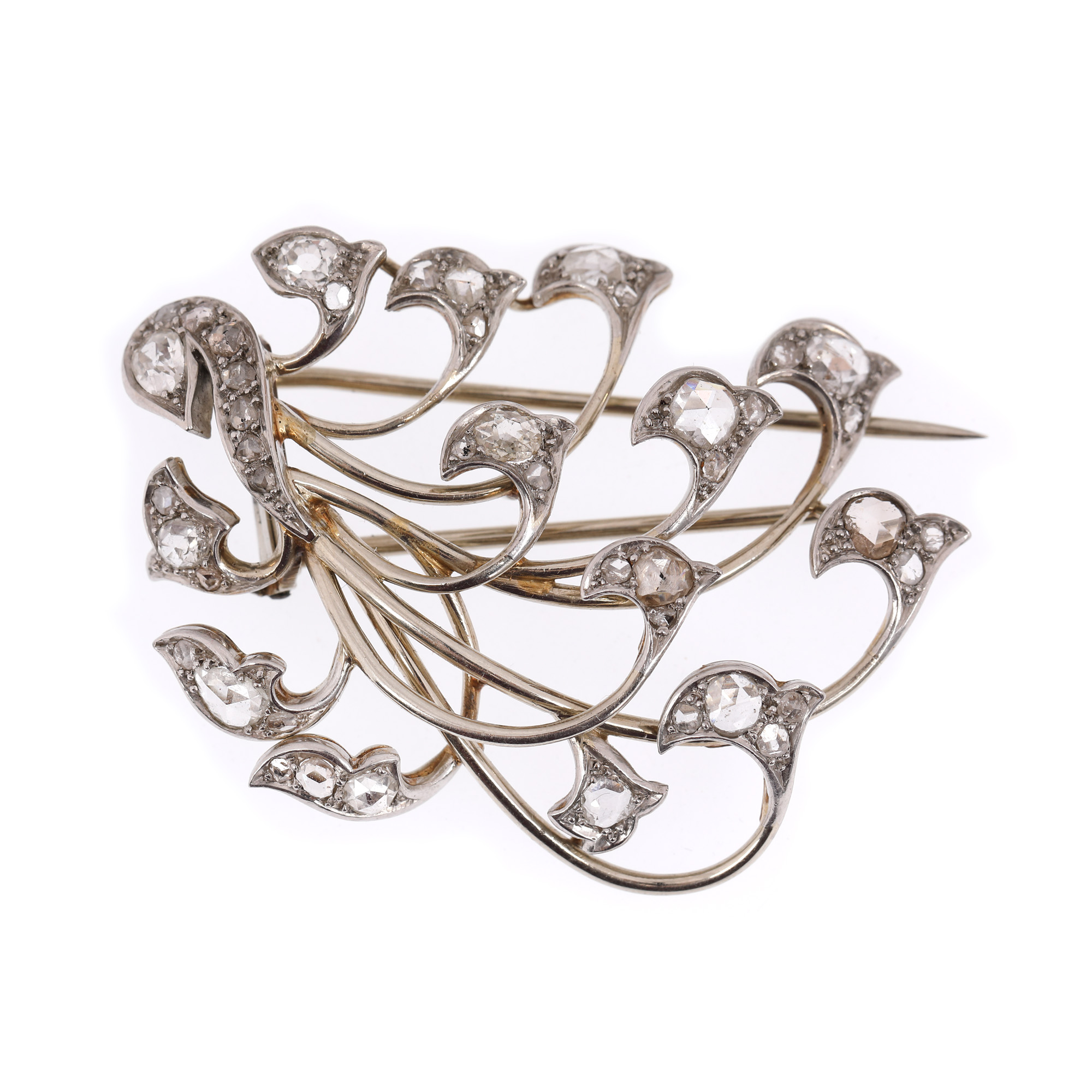 White gold and platinum brooch, adorned with diamonds