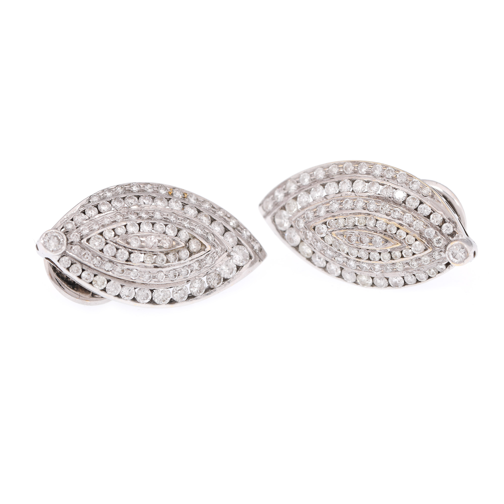 Pair of white gold earrings, adorned with diamonds