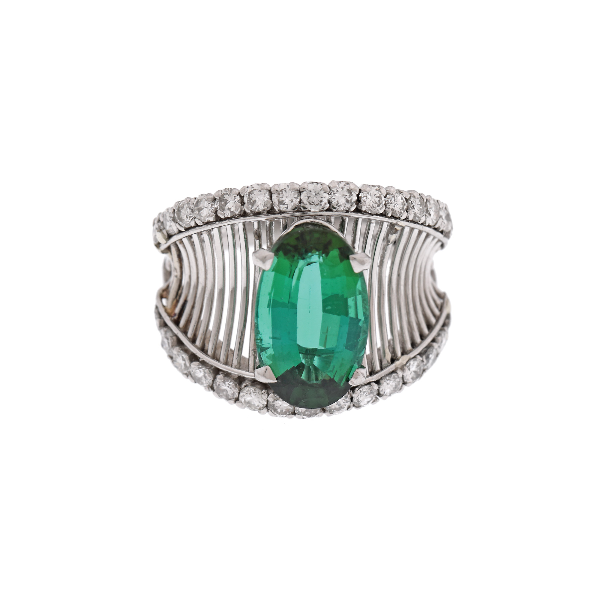 Platinum ring in Art Deco manner, decorated with tourmaline and diamonds