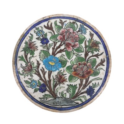 Platou/Cahlă din teracotă, decorată cu motive vegetal-florale, manufactură Kubachi, Iran, sec. XVII - XVIII