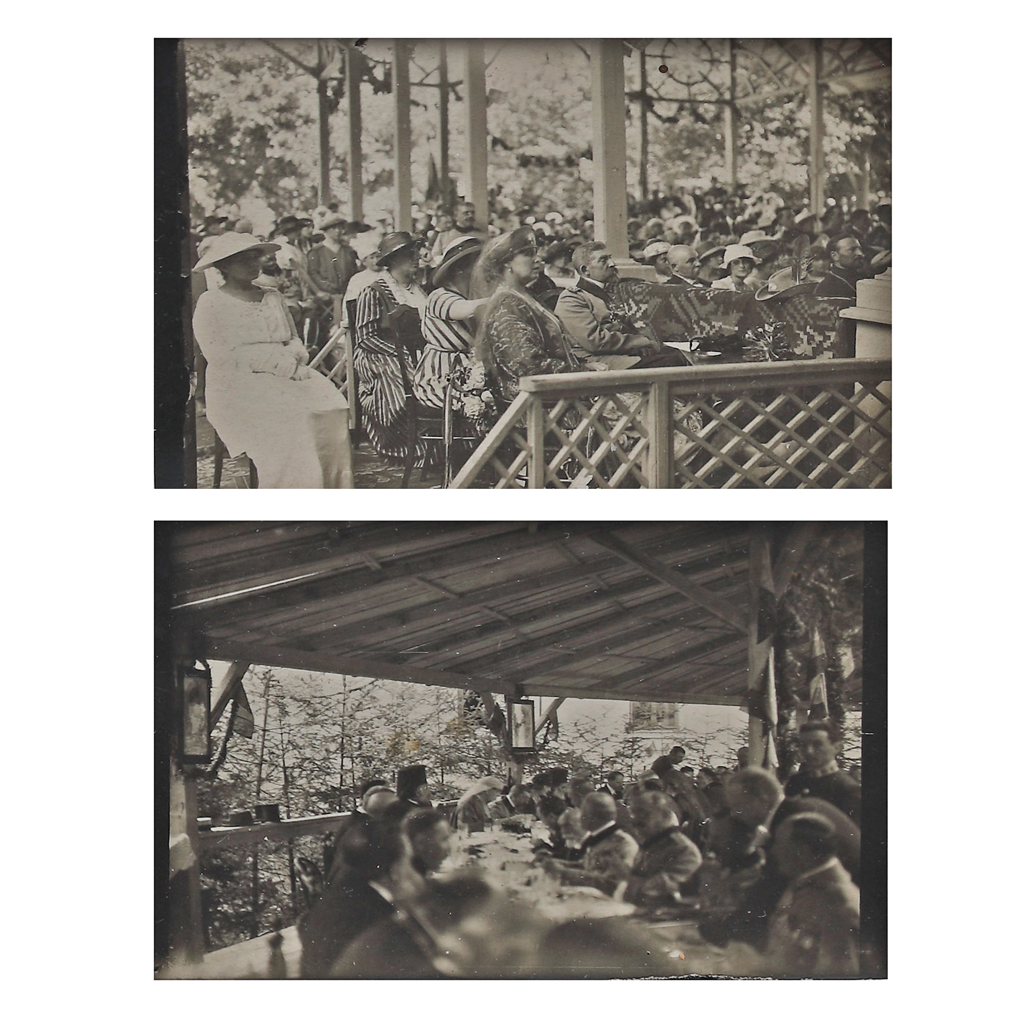 Pereche de fotografii ilustrând vizita Regelui Ferdinand și a Reginei Maria la Mănăstirea Putna, cca. 1920, cu ramă decorată cu motive neo-românești
