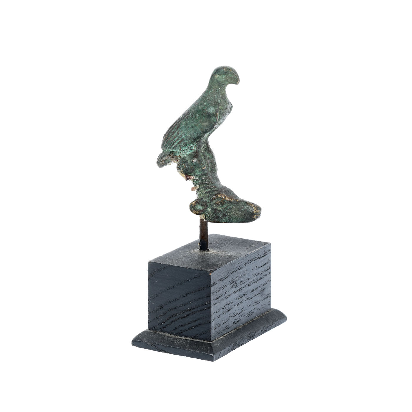 Miniature eagle made of bronze, standing on the horns of a bull, Luristan, Persia, first part of the 1st millenium BCE