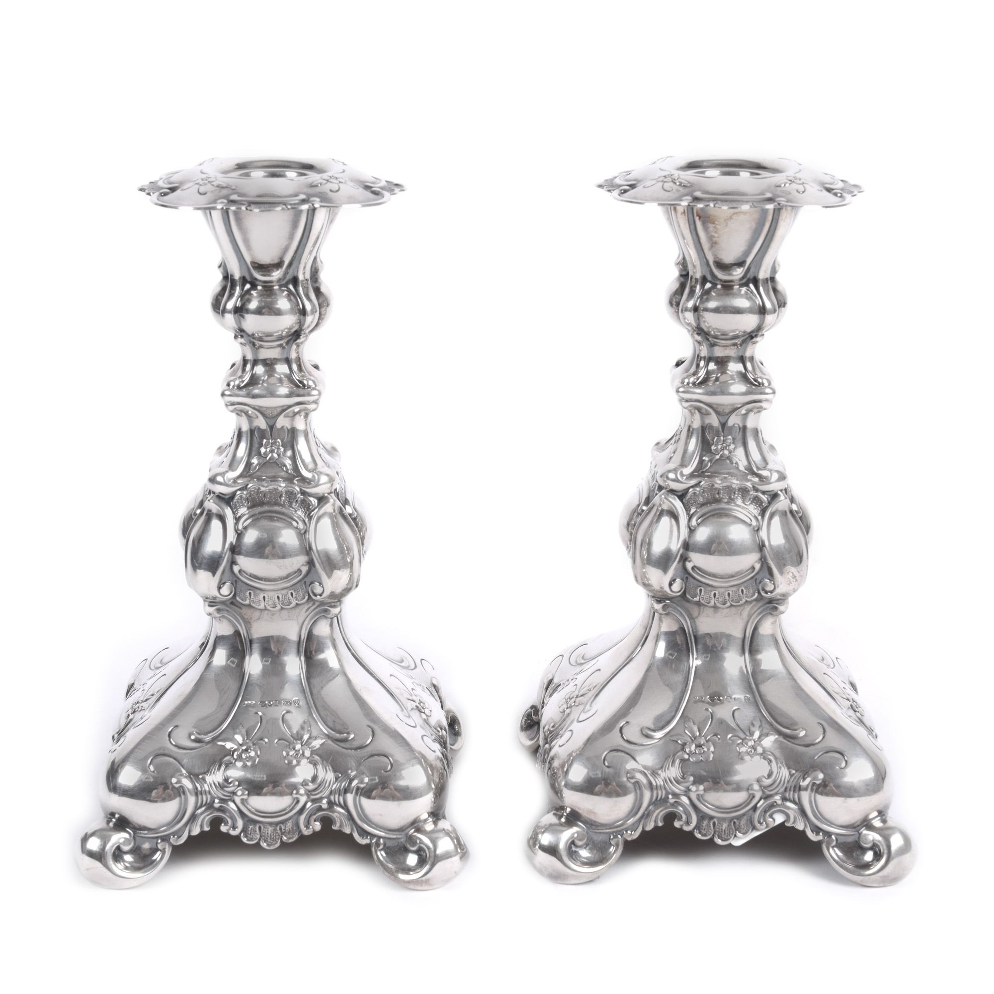 Pair of Guldsmeds Aktiebolaget (GAB) candlesticks with Neo-Rococo decoration