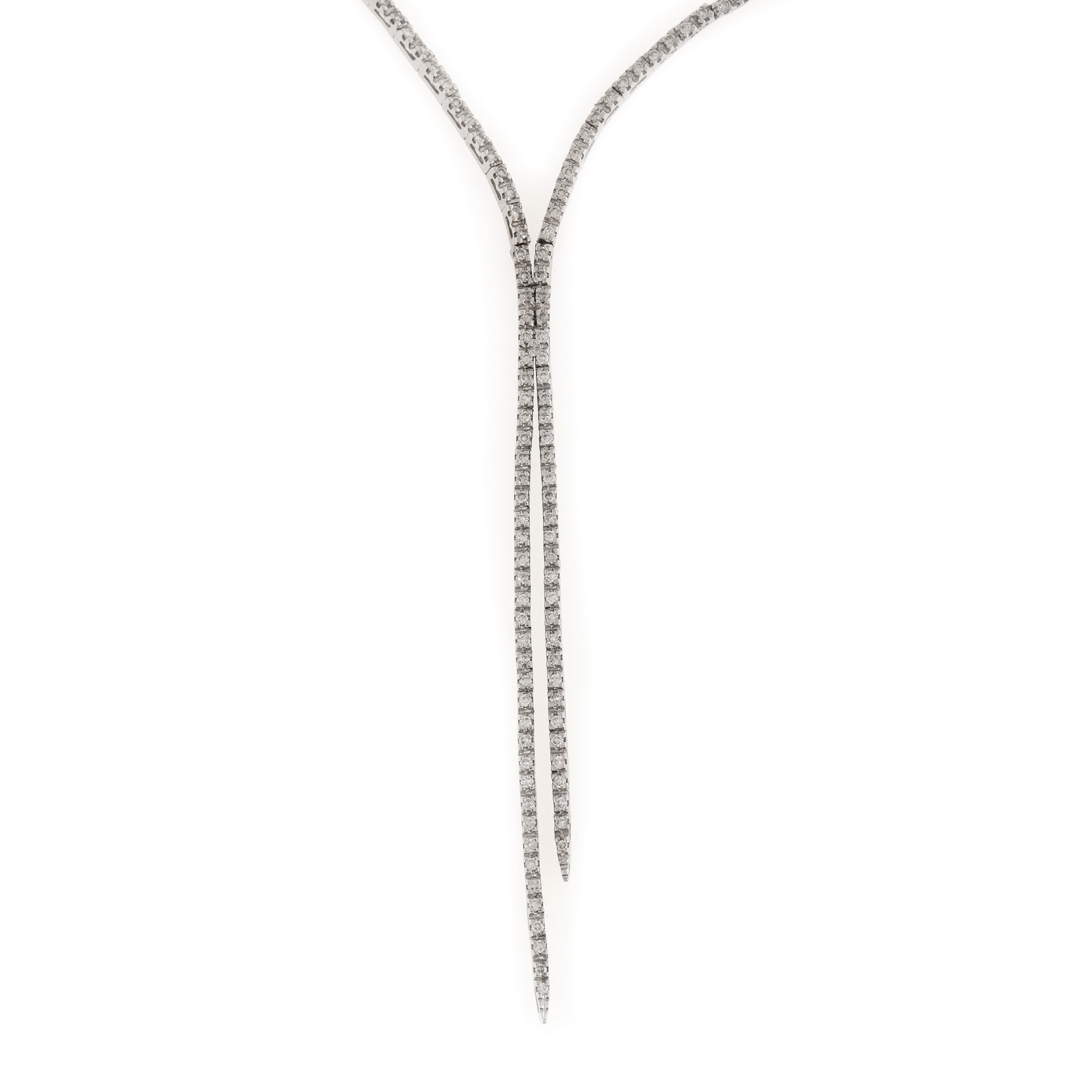 Elegant colier din aur alb, decorat cu diamante