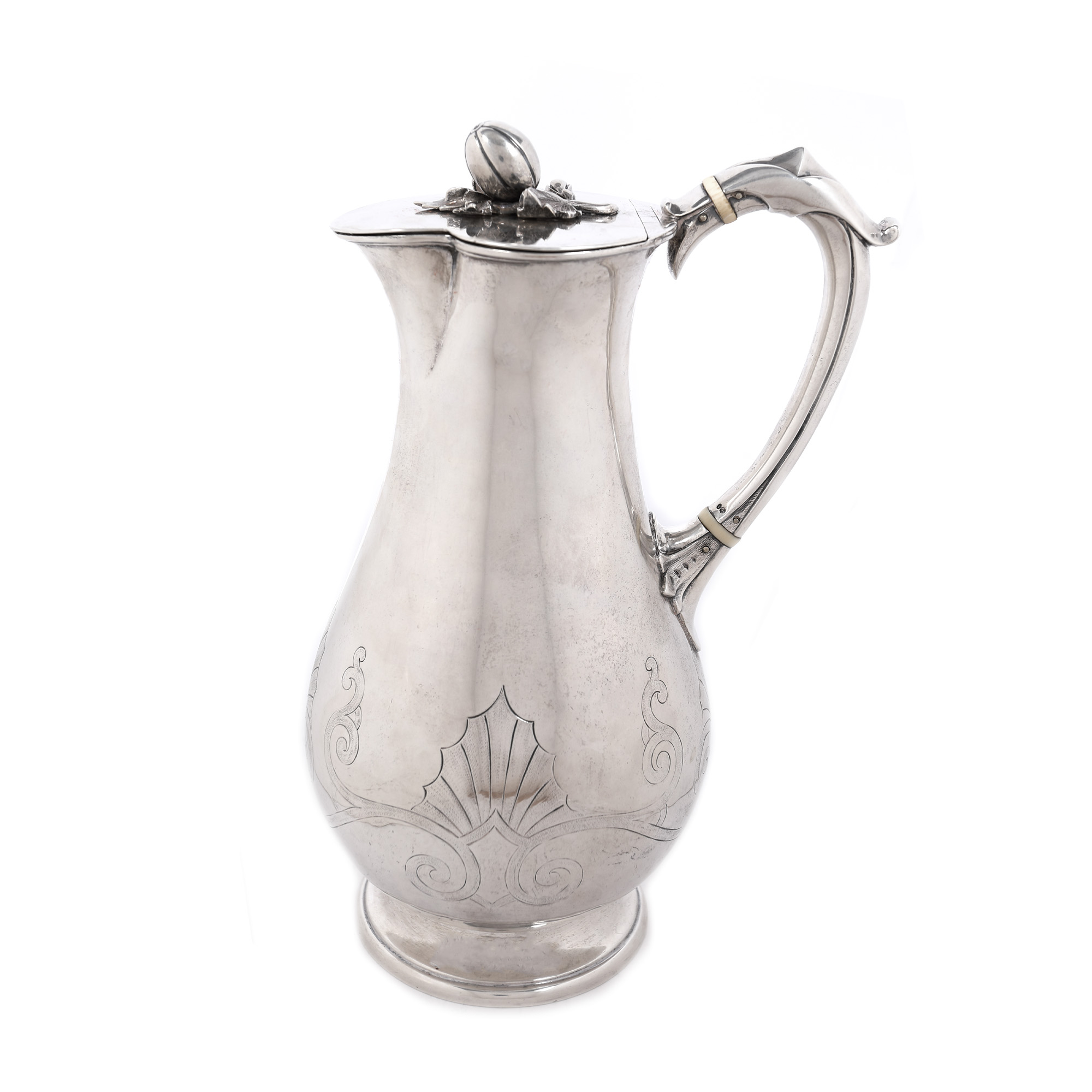 Carafă Victoriană din argint, cu decor gravat, meșter William Moulson, 1853