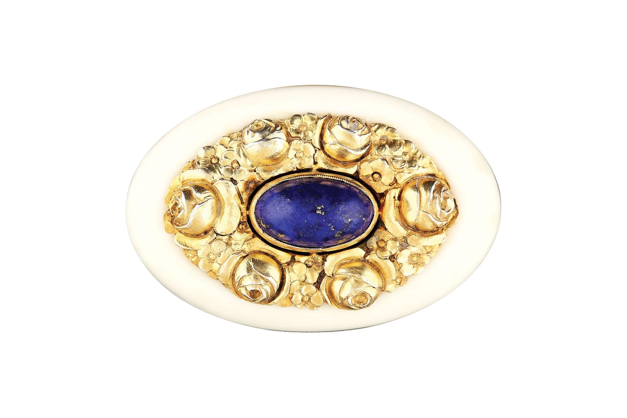 Broșă Art Deco, din argint aurit, ornată cu Lapis Lazuli, cca. 1930, piesă rară, de colecție